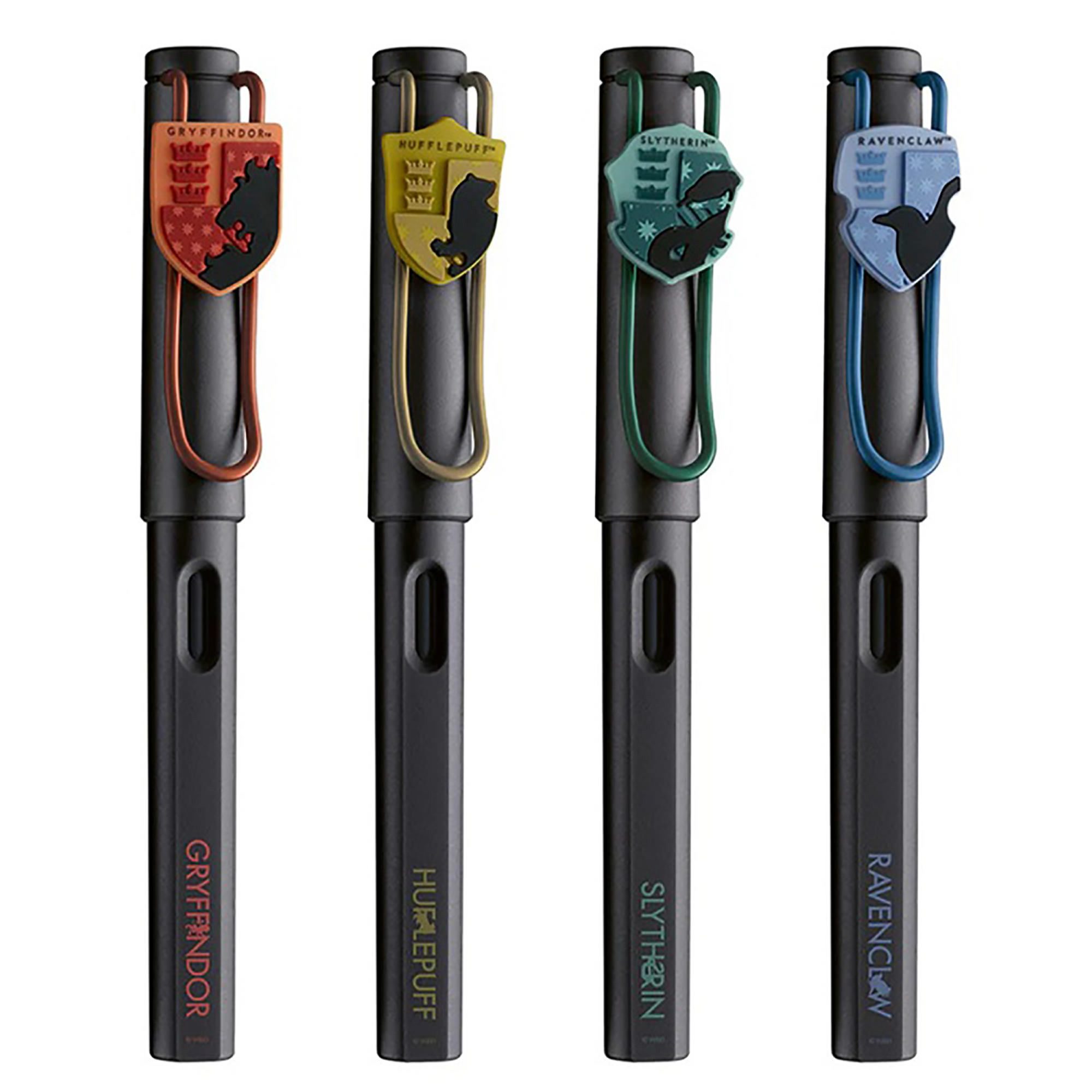 LAMY Füllfederhalter Füller Safari Harry Potter 4er Set Hogwarts Häuser M Gryffindor, (Set, 4 Füllfederhalter + 4 Tintenpatronen), Federbreite M, Made in Germany, Inklusive 4Tintenpatronen