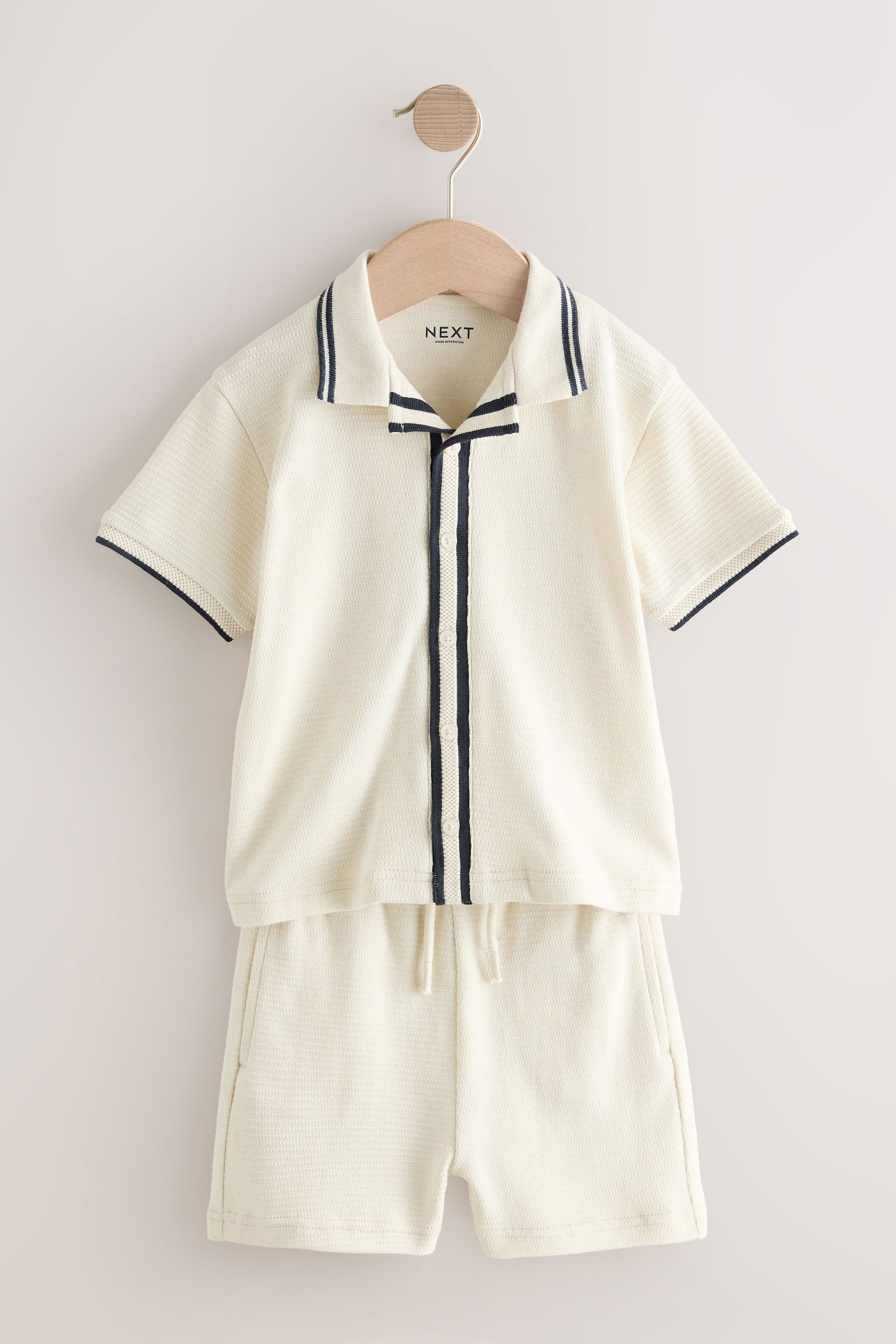 Shirt & Shorts Kurzärmeliges Hemd und Shorts im Set
