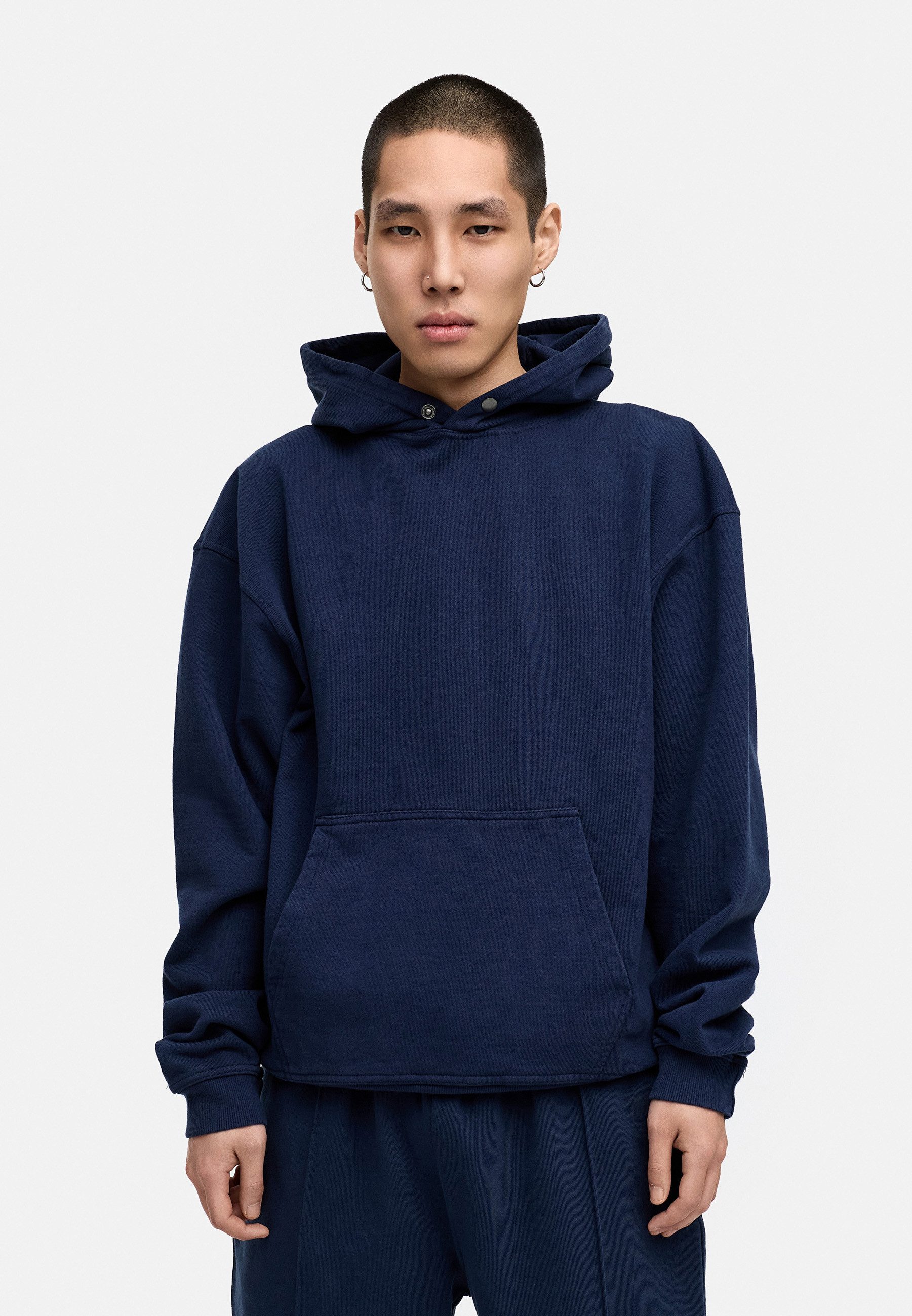 BEHYPE STUDIOS Hoodie IM OVERSIZE FIT günstig online kaufen