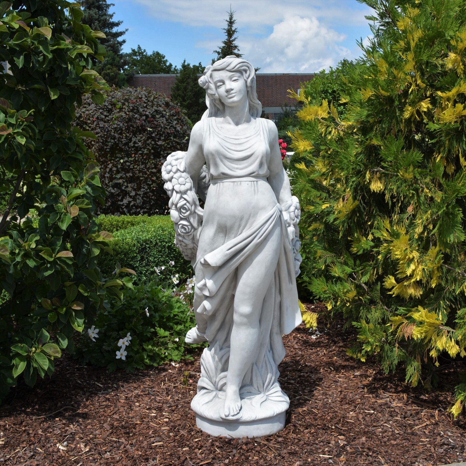 gartendekoparadies.de Gartenfigur Große Frauen-Statue mit Blumenkranz, günstig online kaufen