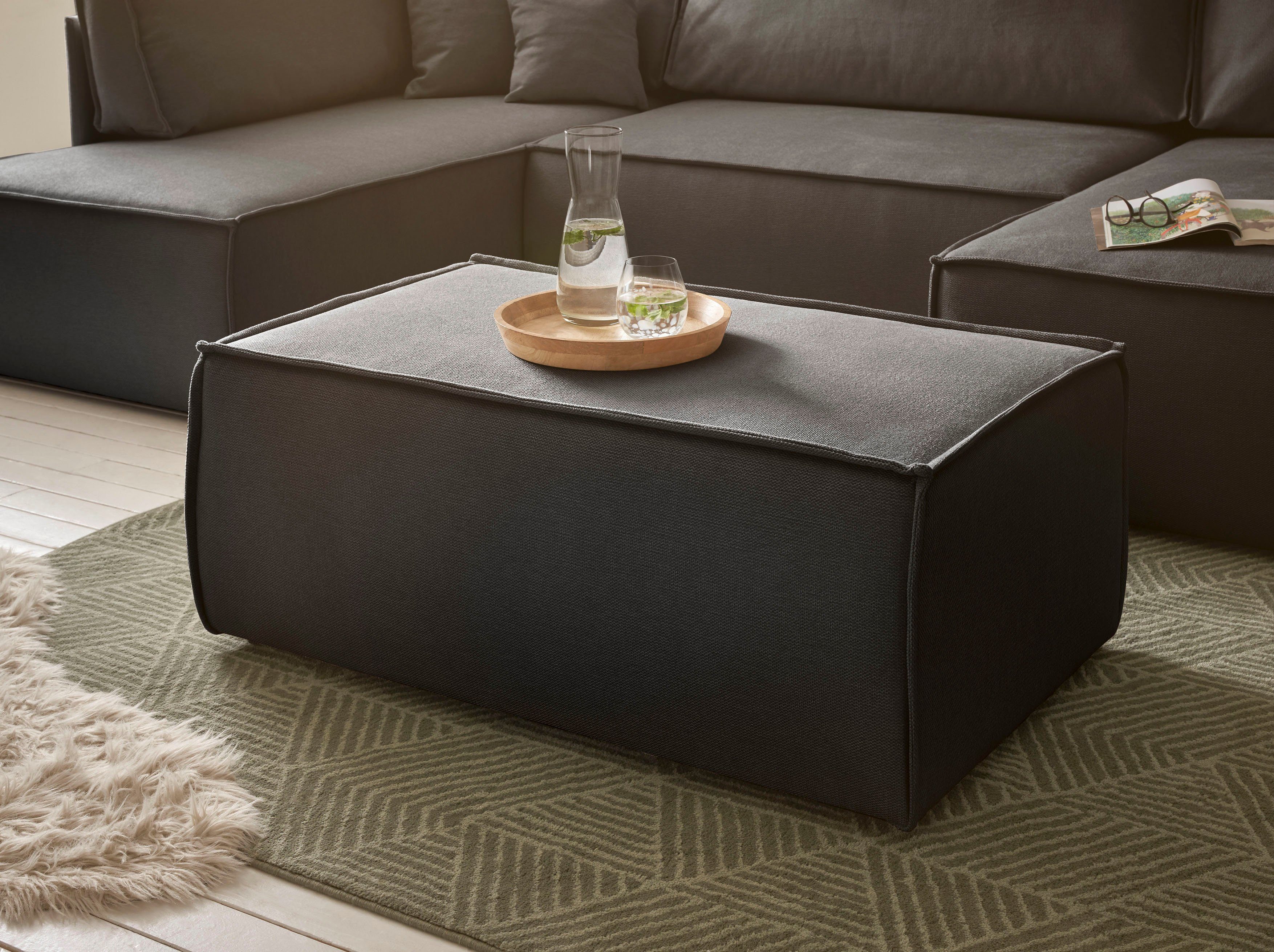 Hocker FINNLEY