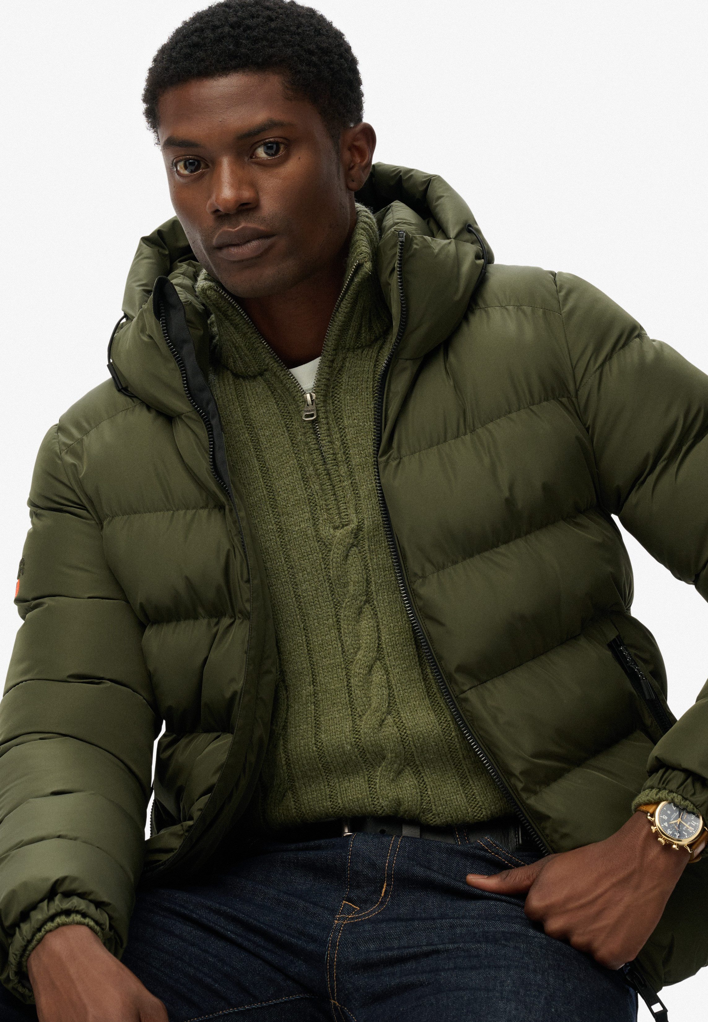 Superdry Steppjacke HOODED SPORTS PUFFER JACKET Kunstfaser, relaxed fit