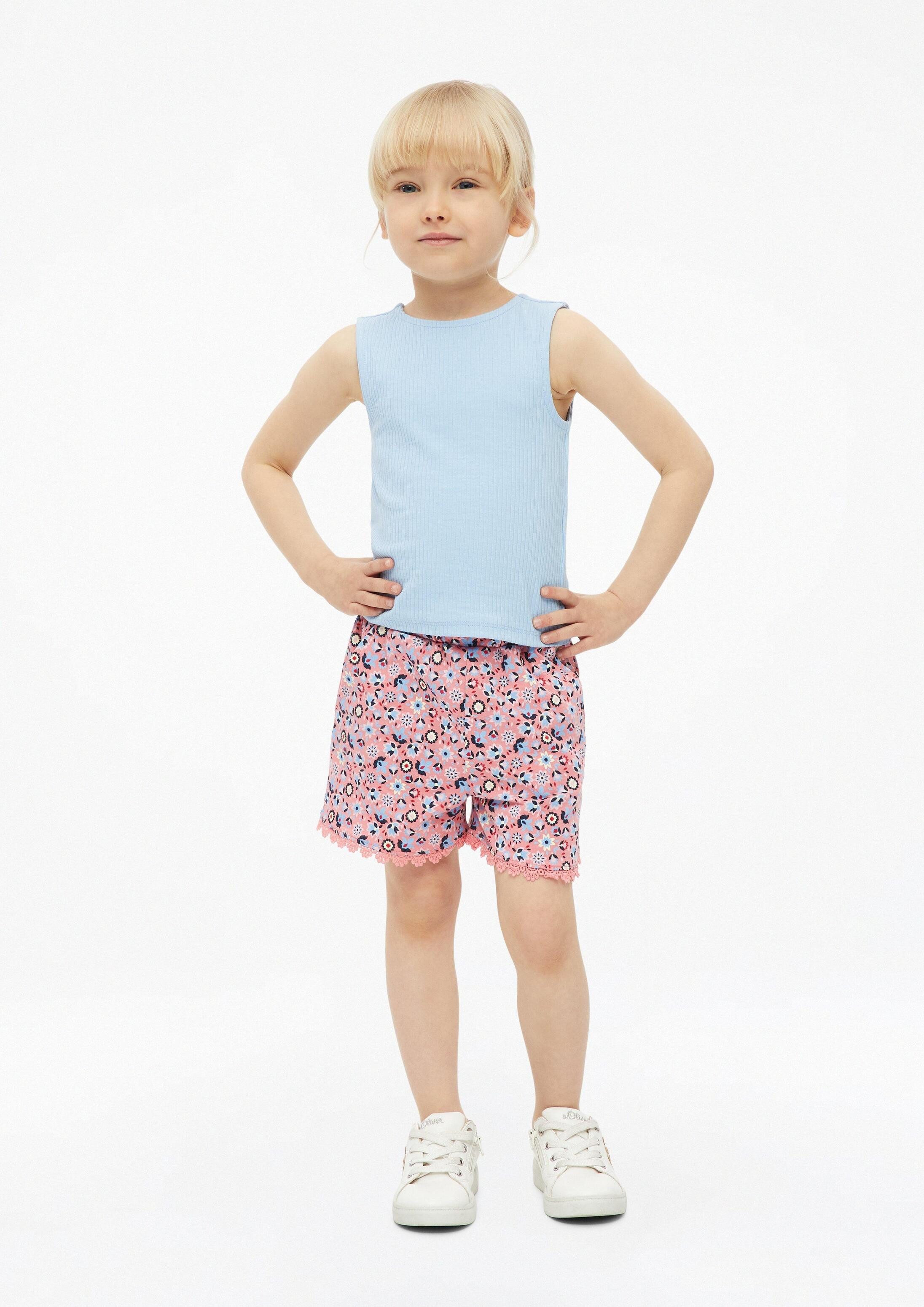 s.Oliver Shorts Leggings Jersey-Shorts mit All-over-Print und Spitzen-Detail