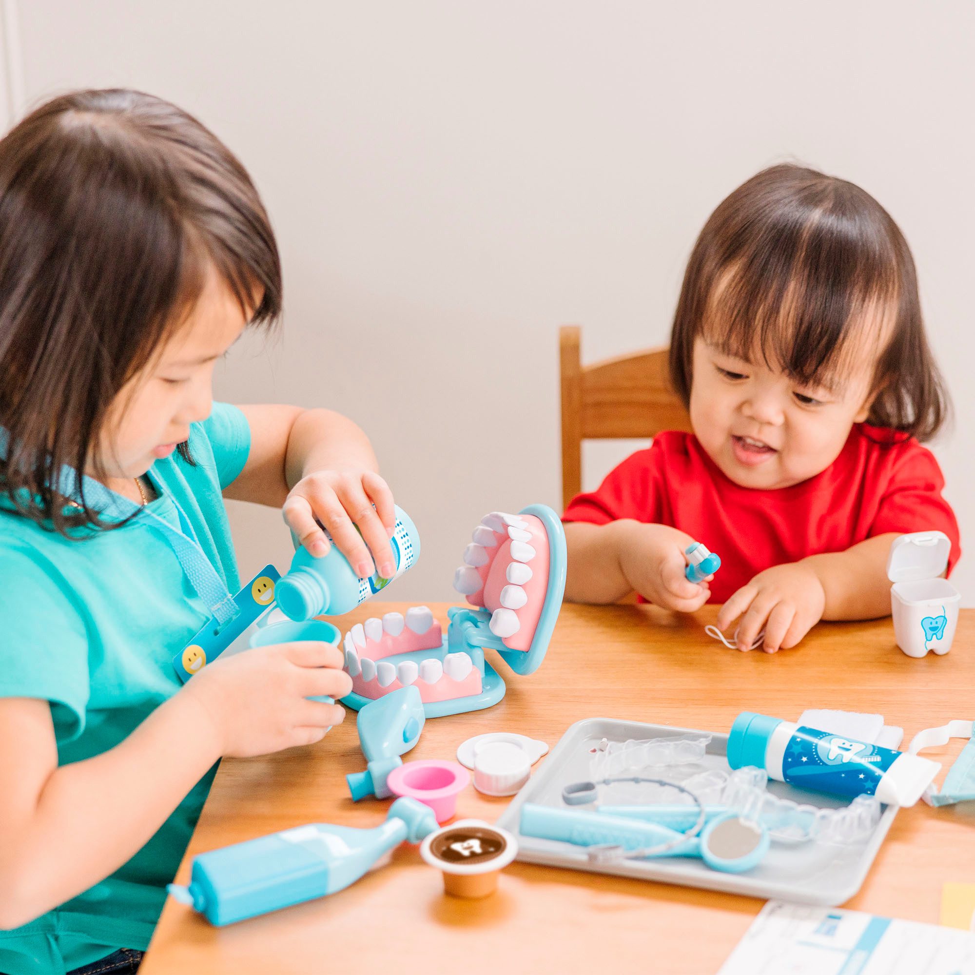Spin Master Spielzeug-Arztkoffer Melissa & Doug Super Smile Zahnarzt-Spielset
