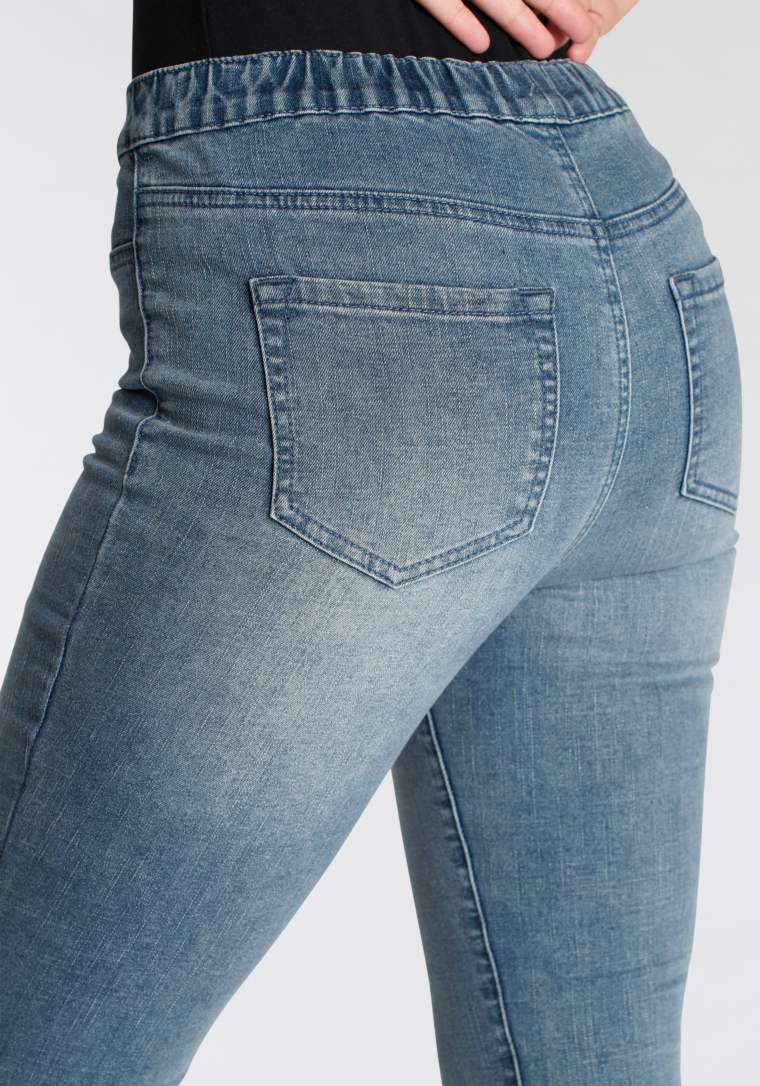 Arizona Jeansjeggings mit leichtem Thermo Effekt extra-eng geschnitten, hohe Leibhöhe, mit Coinpocket