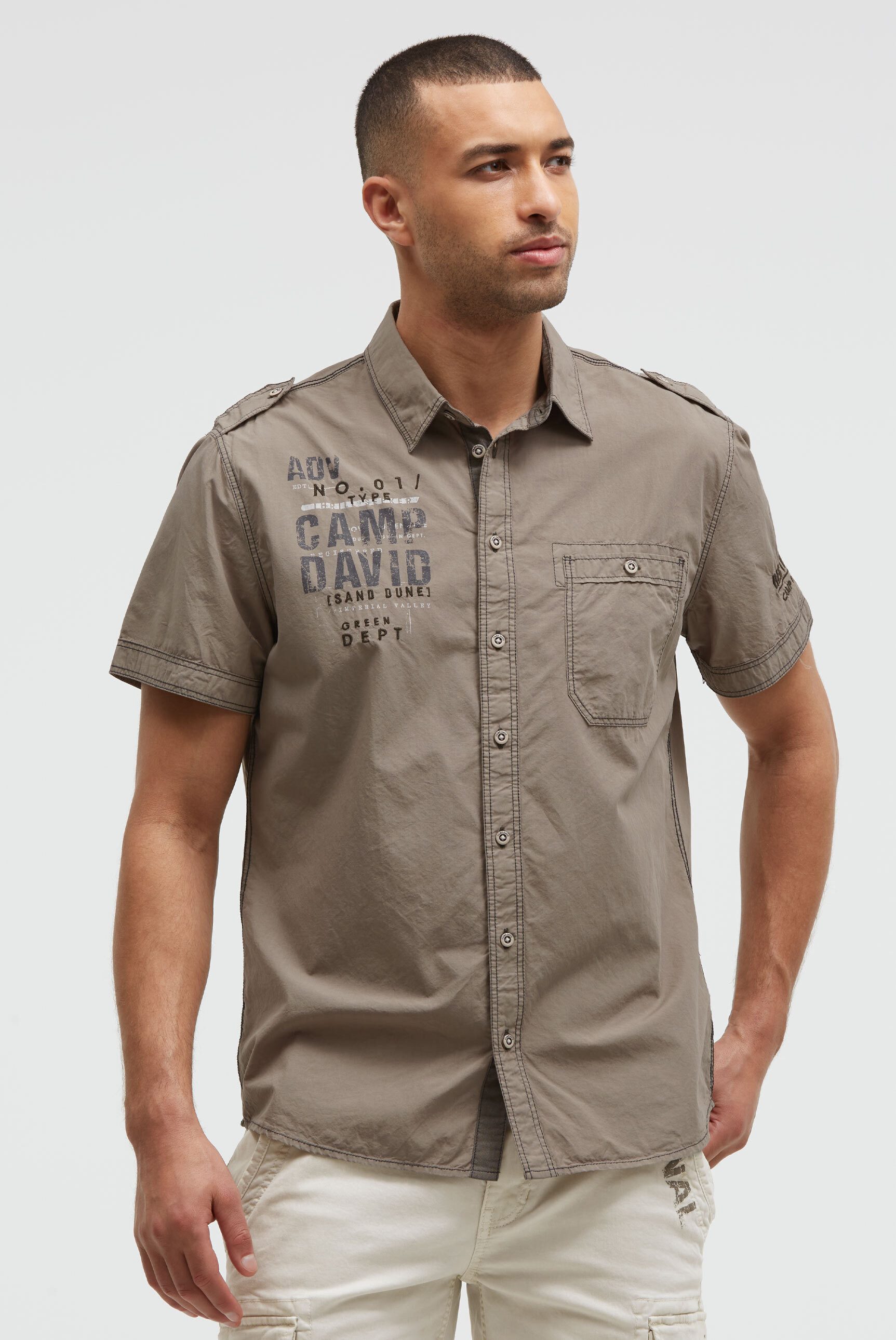 CAMP DAVID Kurzarmhemd mit Kentkragen