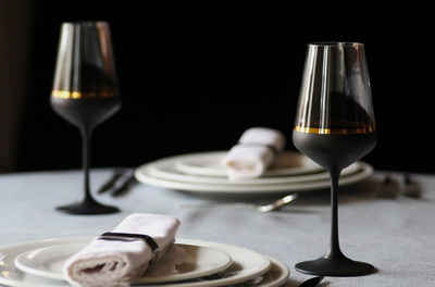 Casa Padrino Rotweinglas Luxus Rotweinglas 6er Set Schwarz / Gold Ø 8,5 x H. 24 cm - Handgefertigte und handbemalte Weingläser - Hotel & Restaurant Accessoires - Luxus Qualität