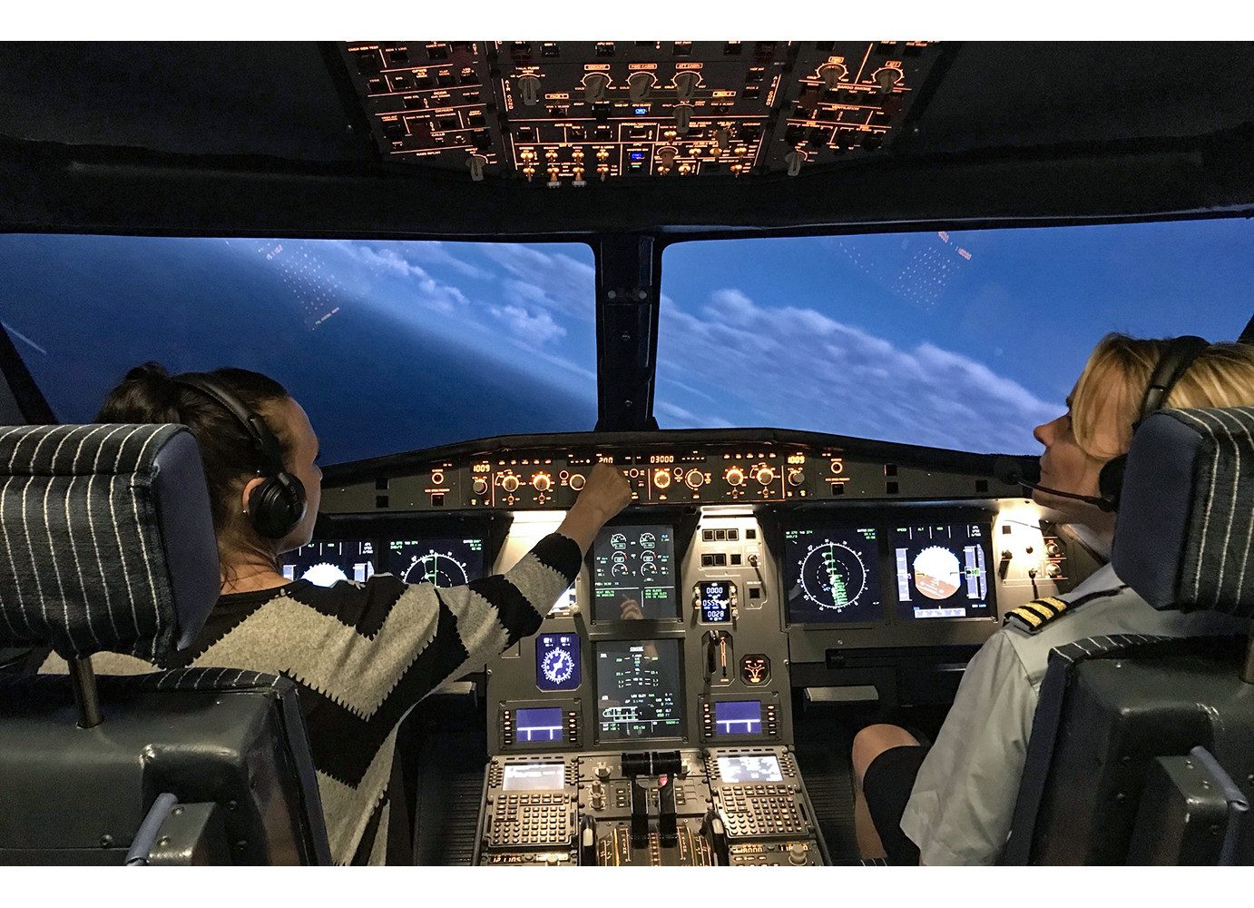 mydays Erlebnisgutschein Flugsimulator Airbus und Boeing Markranstädt, Flug in einem Fixed Based Flugsimulator
