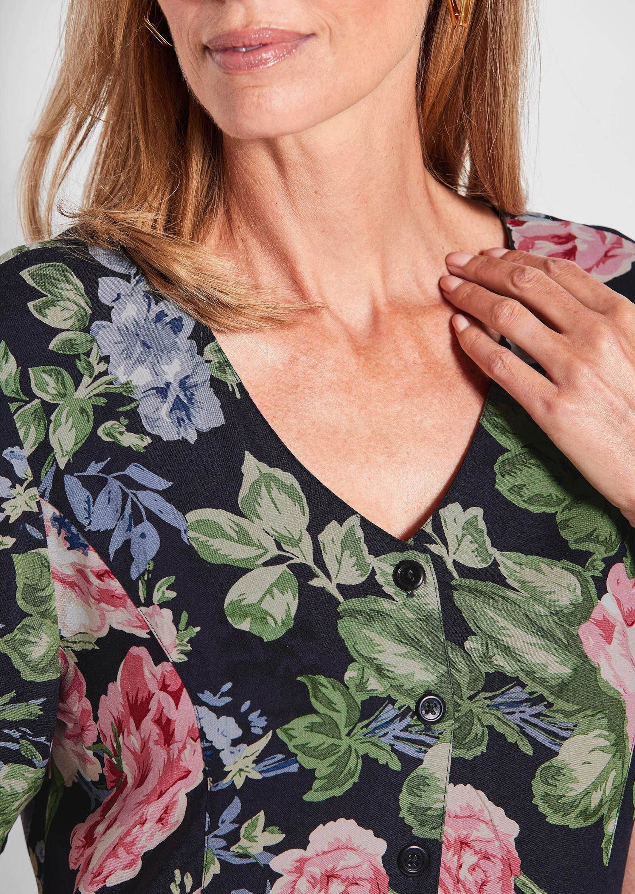 GOLDNER Sommerkleid Viskosekleid mit floralem Muster Blumenkleid mit V-Ausschnitt, Knopfleiste, Knielänge und Halbarm
