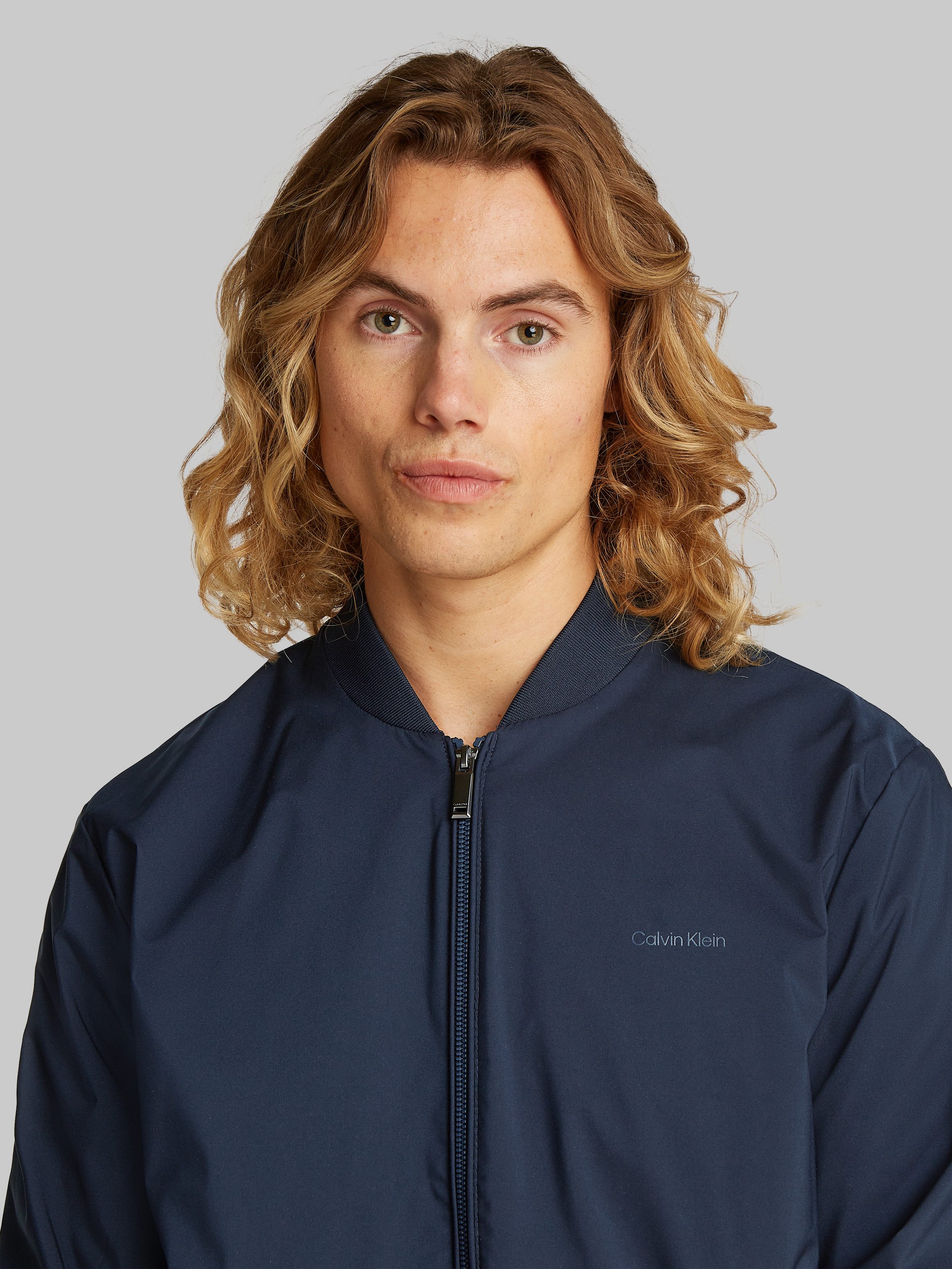 Calvin Klein Bomberjacke Regular fit, mit Rundhalsausschnitt günstig online kaufen