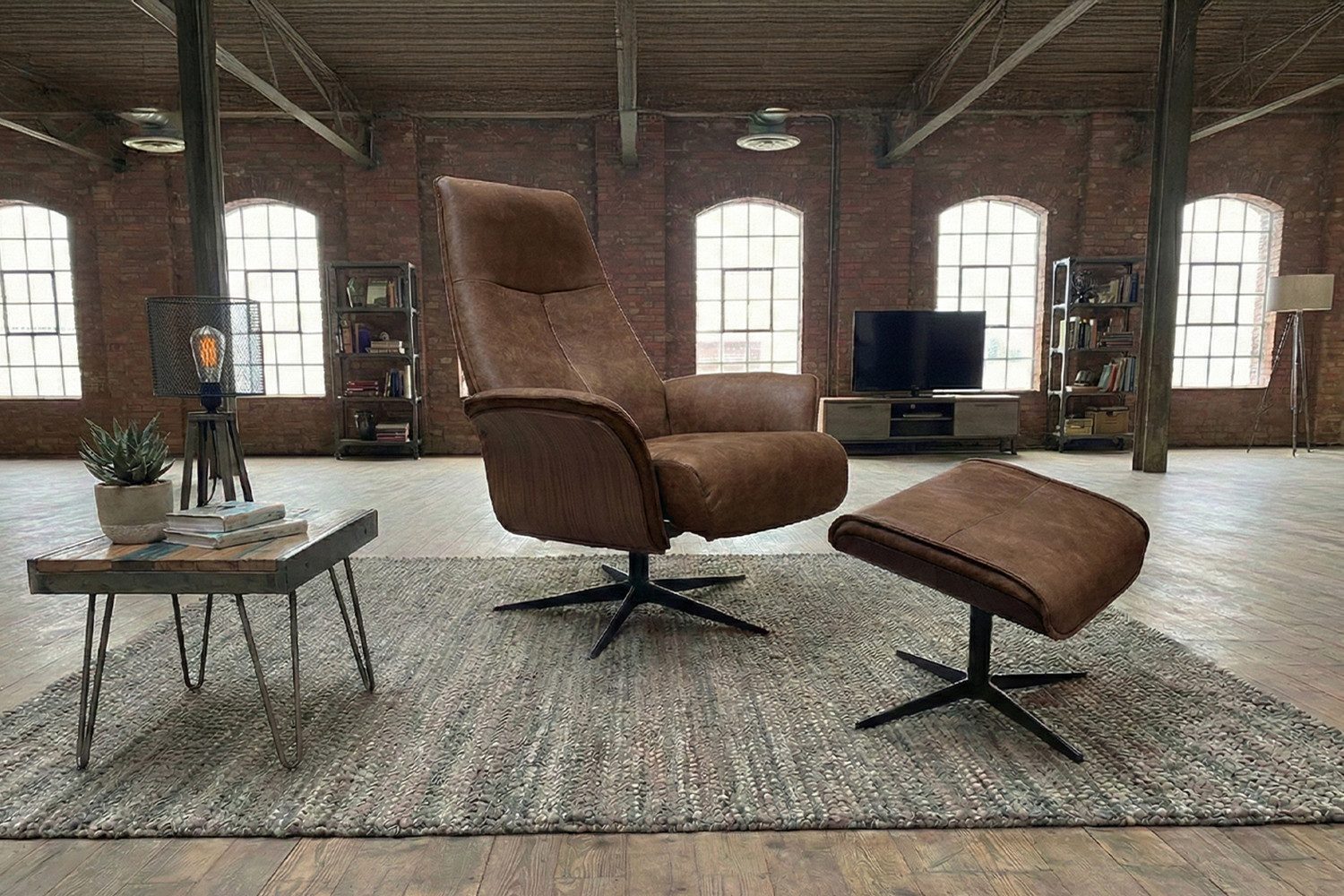KAWOLA Relaxsessel FERREIRA Lederfaserstoff cognac Komfort Drehsessel, 360° drehbar, Relaxfunktion, Kopfstütze, inklusive Fußhocker