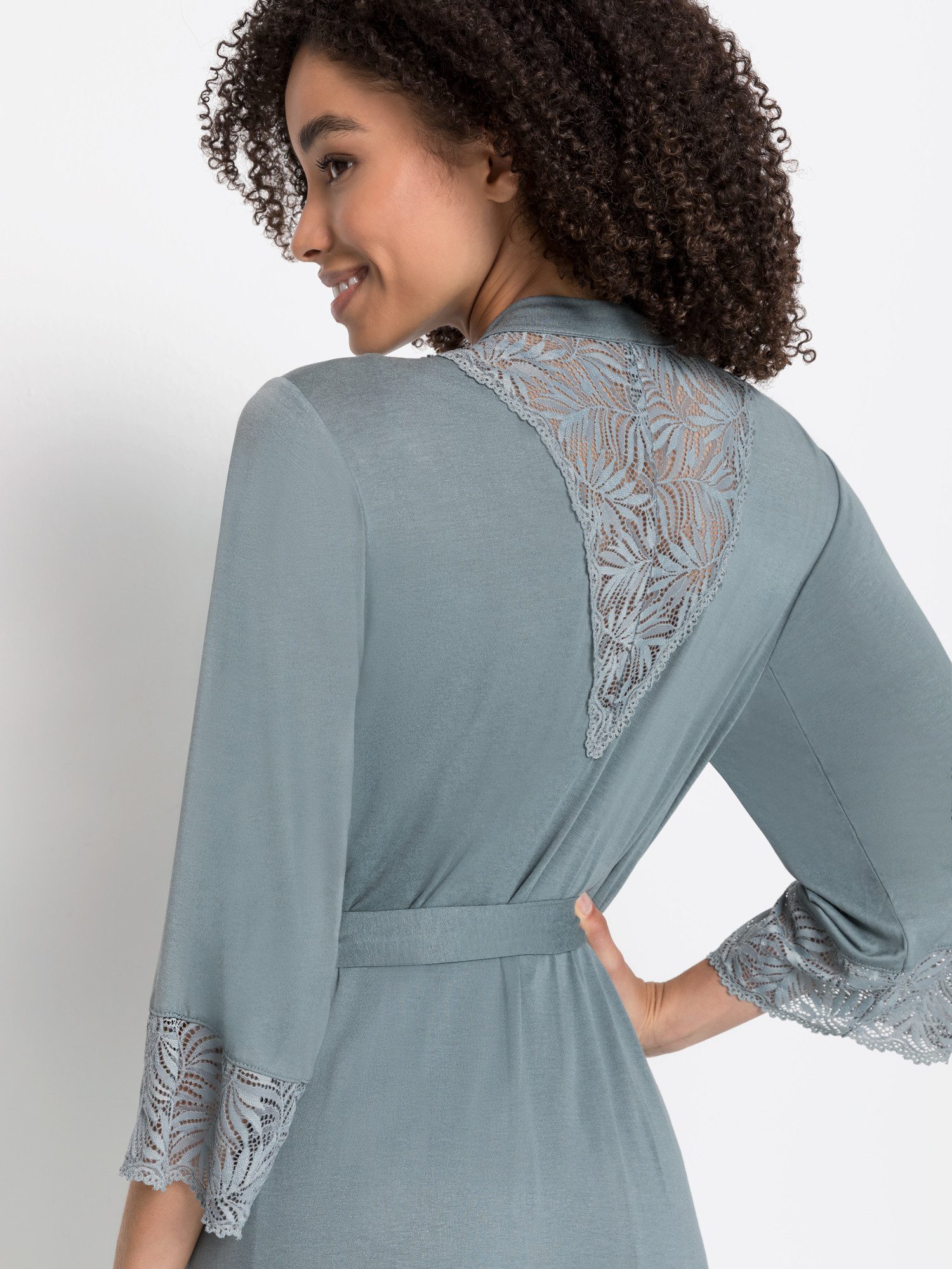 LASCANA Kimono, Langform, Single-Jersey, Gürtel, mit edlen Spitzendetails