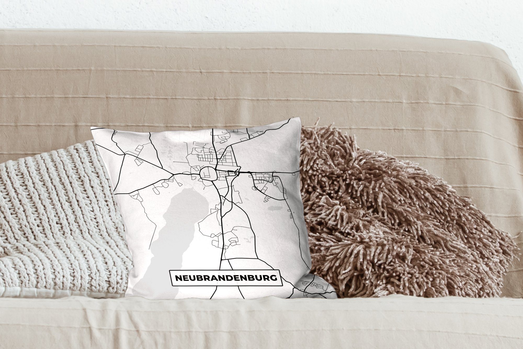 MuchoWow Dekokissen Schlafzimmer, mit Wohzimmer, Füllung Karte Neubrandenburg - für Zierkissen Deko, Sofakissen - Lageplan