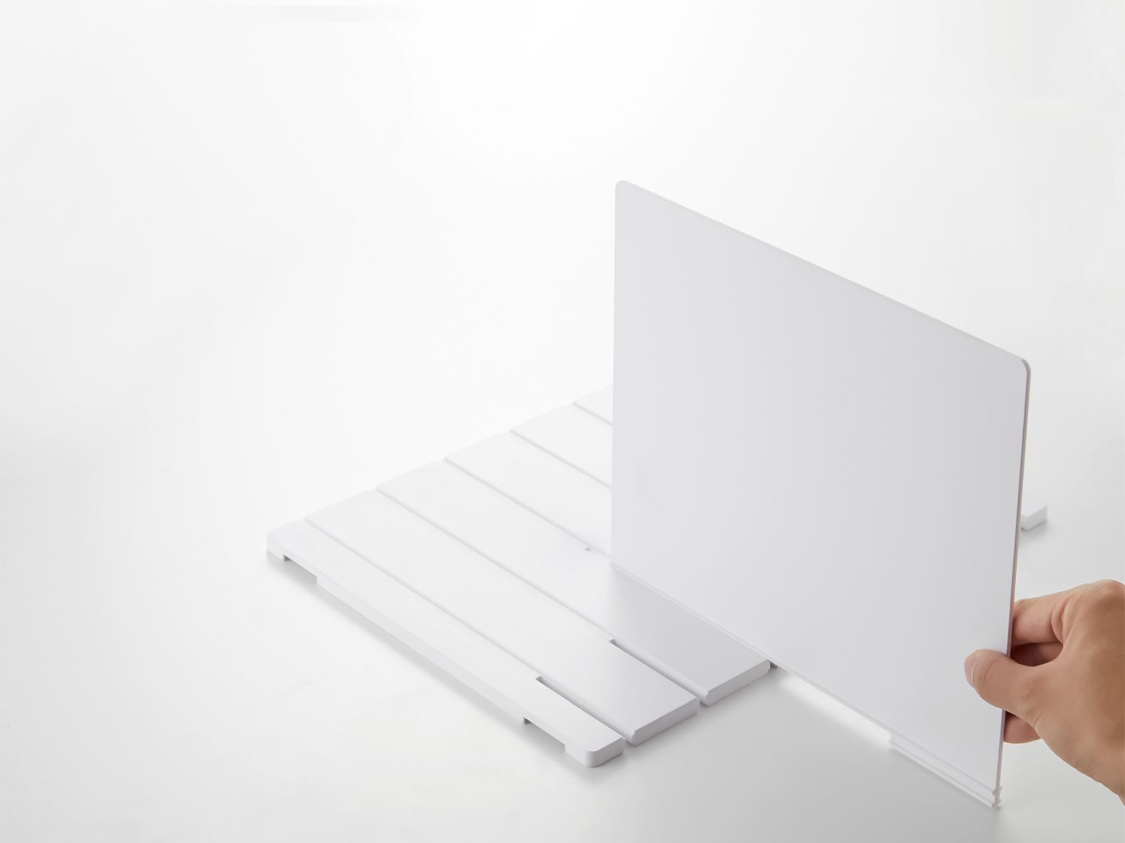 Yamazaki Taschenorganizer "Smart" Taschen-Aufbewahrung 31x21x24cm (2-tlg., 2er Pack), verstellbare Trennwände zur Organisation im Schrank