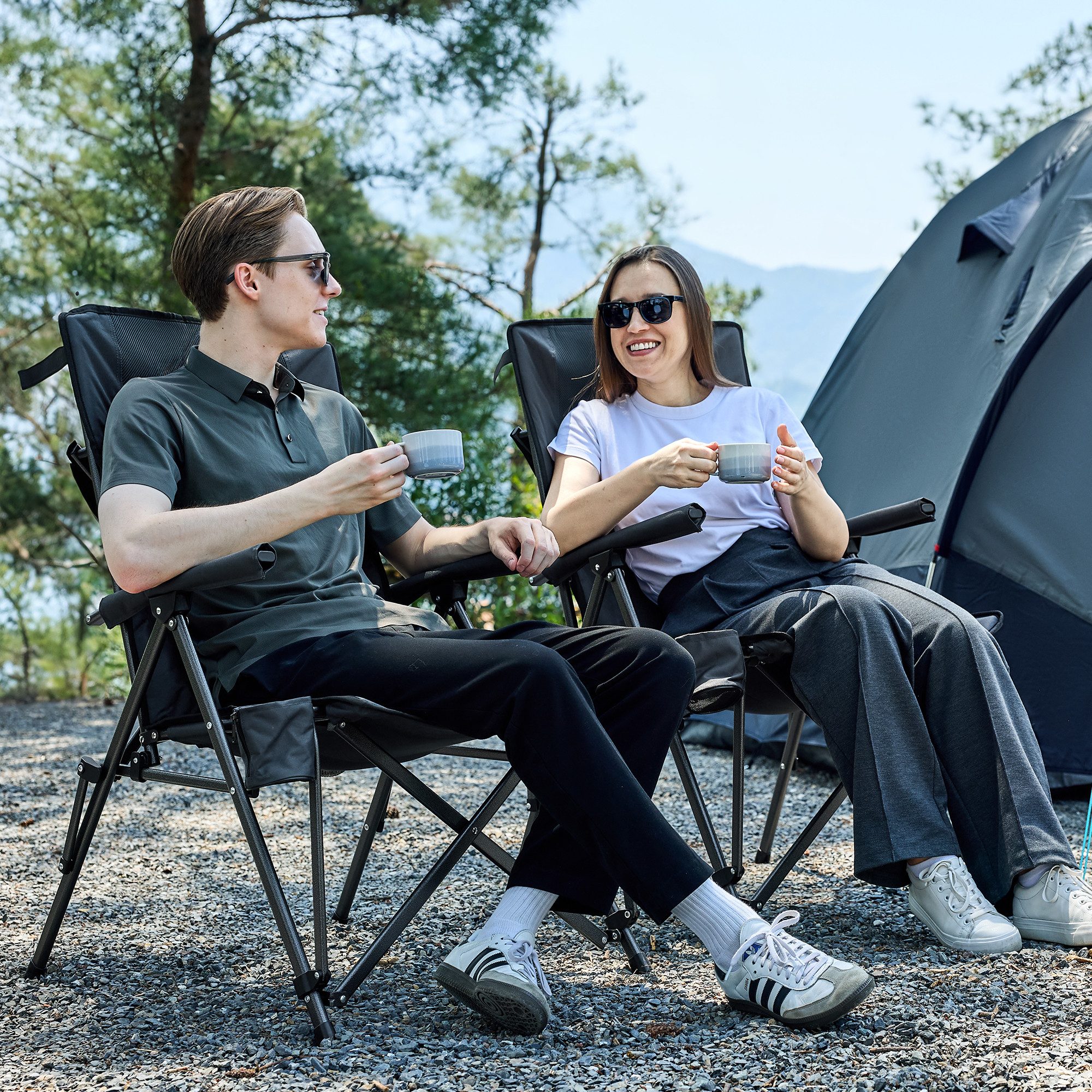 TIMBER RIDGE Campingstuhl Faltbar Breiter Sitz 55cm Leicht Klappstuhl 150kg Belastbar (2 St), 55×48×102cm, schwarz