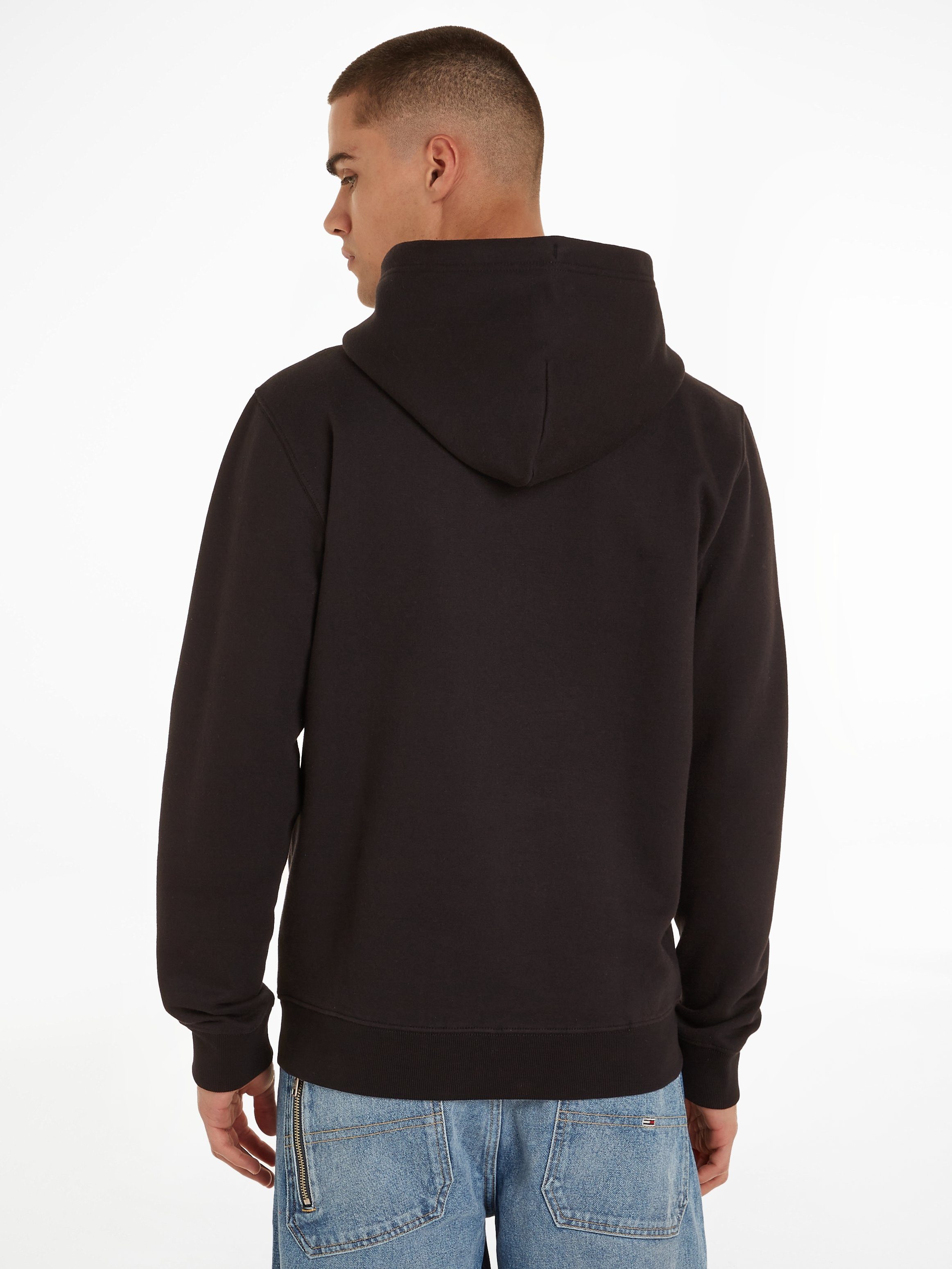 Tommy Jeans Kapuzensweatshirt TJM REG ESSENTIAL FLAG HOOD EXT mit  Kängurutasche