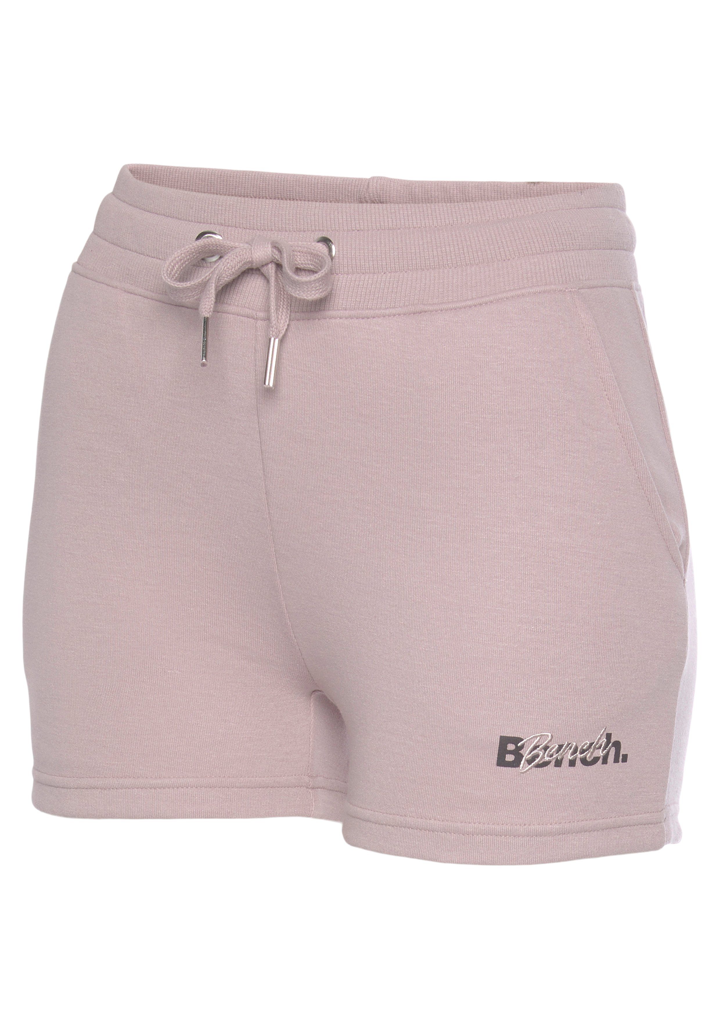 Bench. Loungewear mit Stickerei Shorts und Logodruck rauchrosa