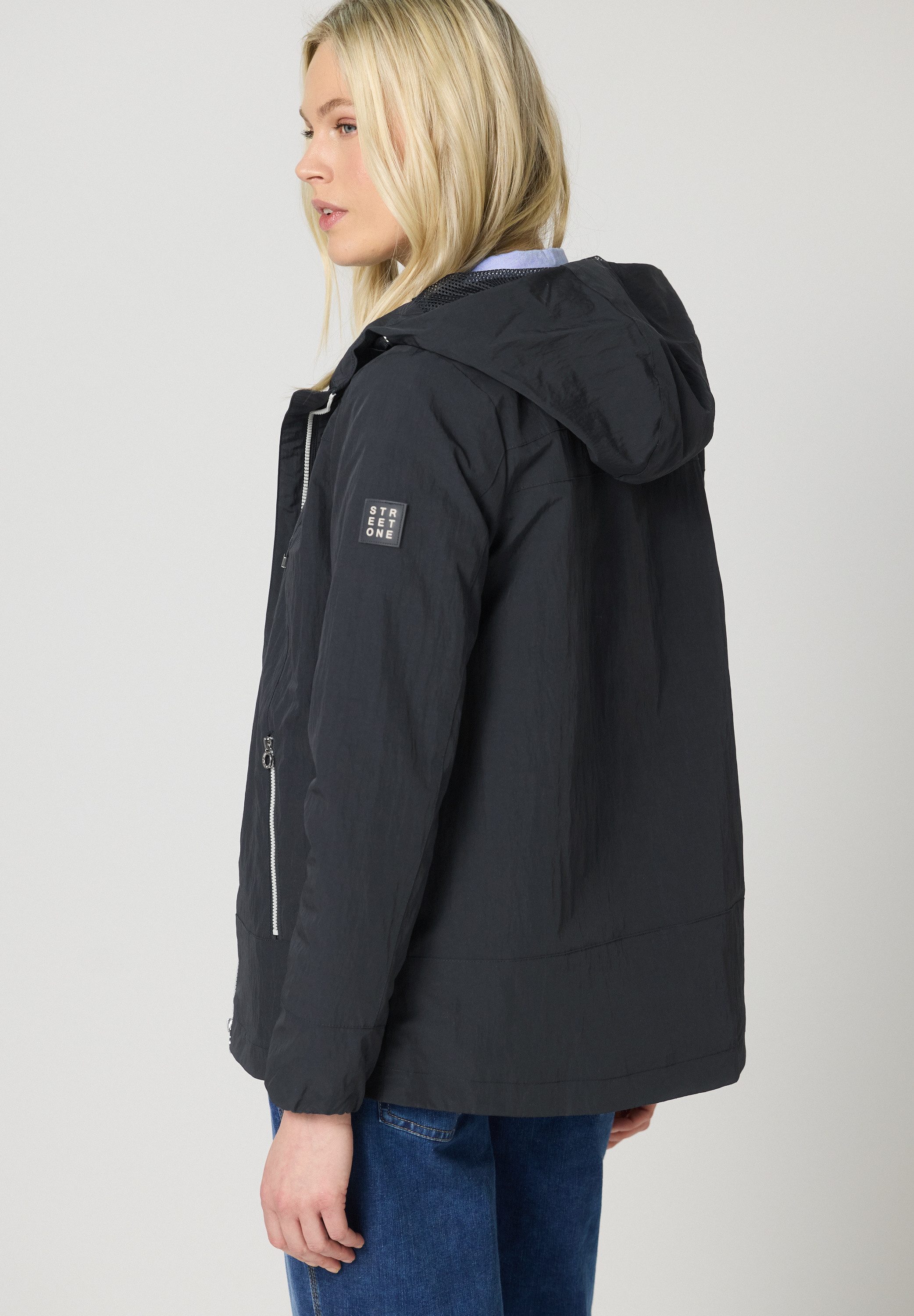 STREET ONE Windbreaker mit Kapuze mit Tunnelzugband
