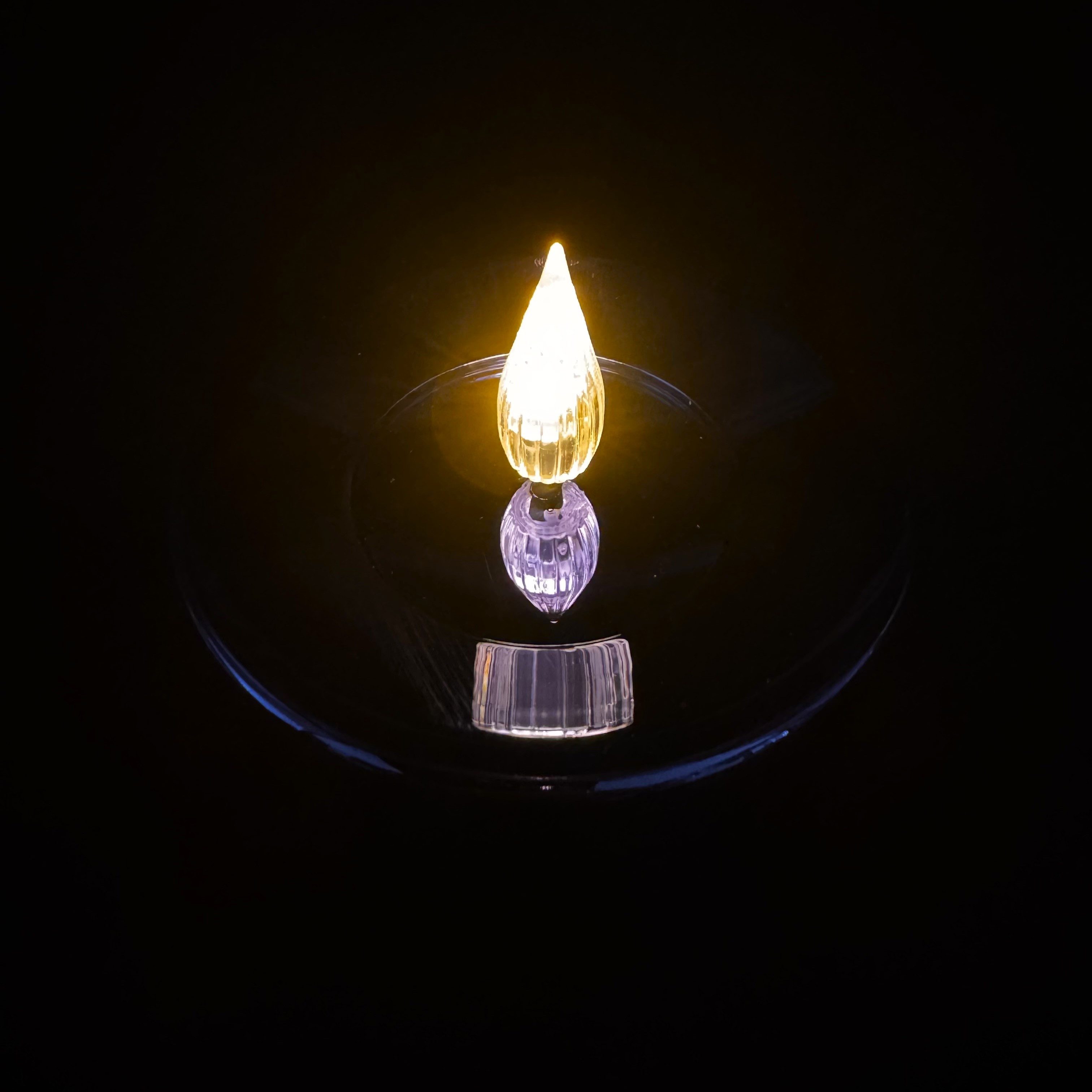 Online-Fuchs LED-Kerze 4 LED Kerzen mit 6-Stunden Timer und Hochglanz Oberfläche (in den Farben Silber, Rot, Rosé, Blau und Grün, realistische Flamme aus Acrylglas), Outdoor geeignet - Deko für Herbst, Winter und Weihnachten