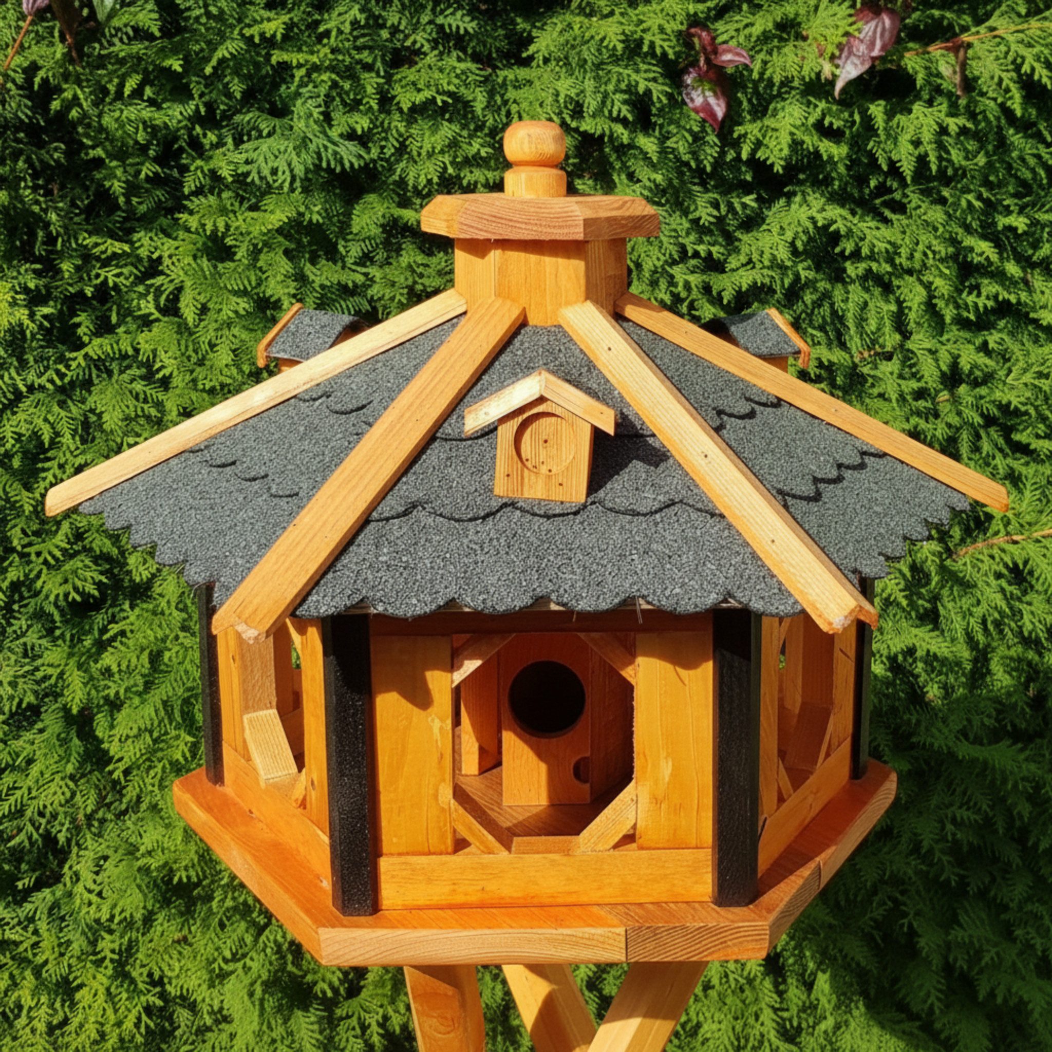 Holzdekoladen Vogelhaus XL Vogelhaus mit Futterautomat – optional mit Ständer & Solarlicht