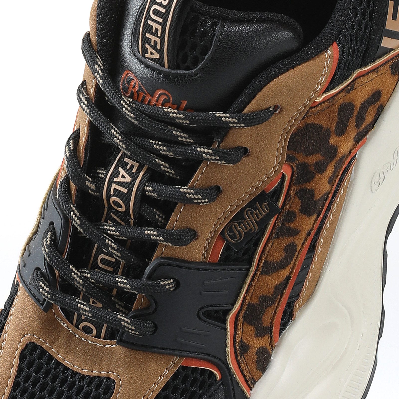 Buffalo YUNO Plateausneaker Chunky-Sneaker in Leo-Optik, Leichtgewicht