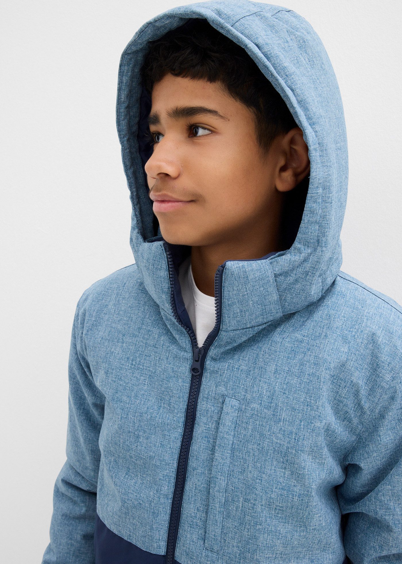 bonprix Winterjacke im Colourblocking-Design, mit wattierter Kapuze, windabweisend