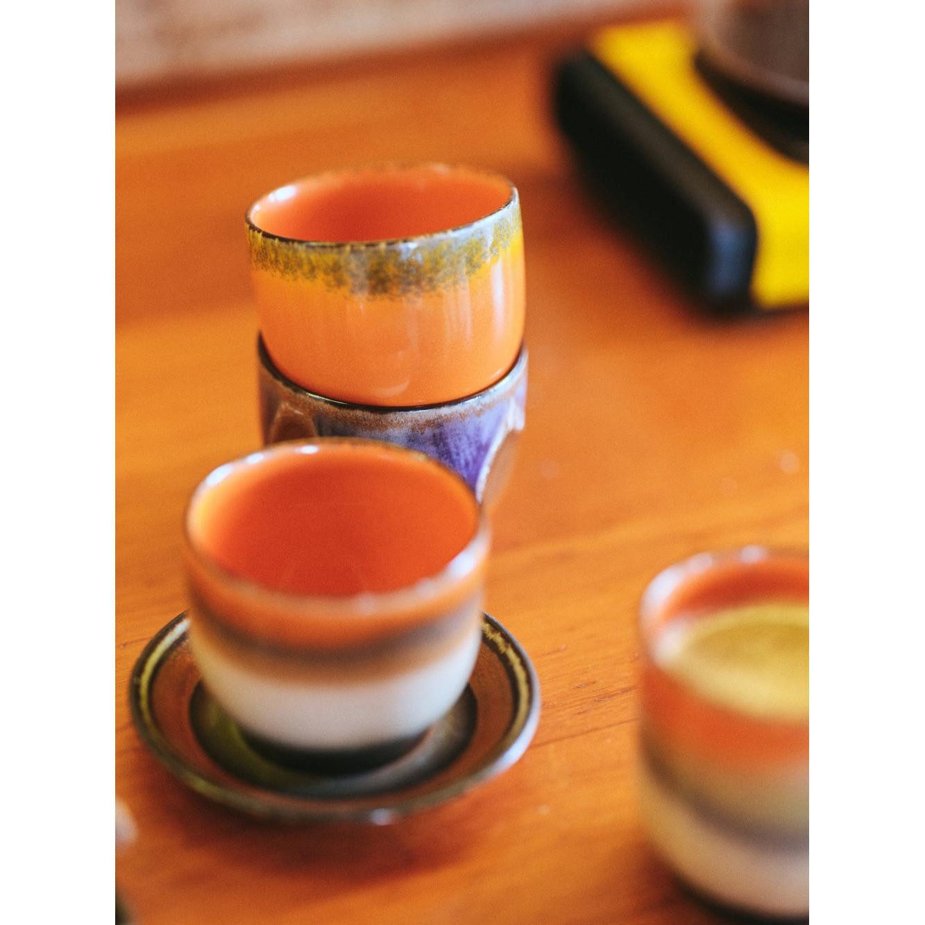 HKLiving Tasse Untertasse 70s Ceramics Dark Roast