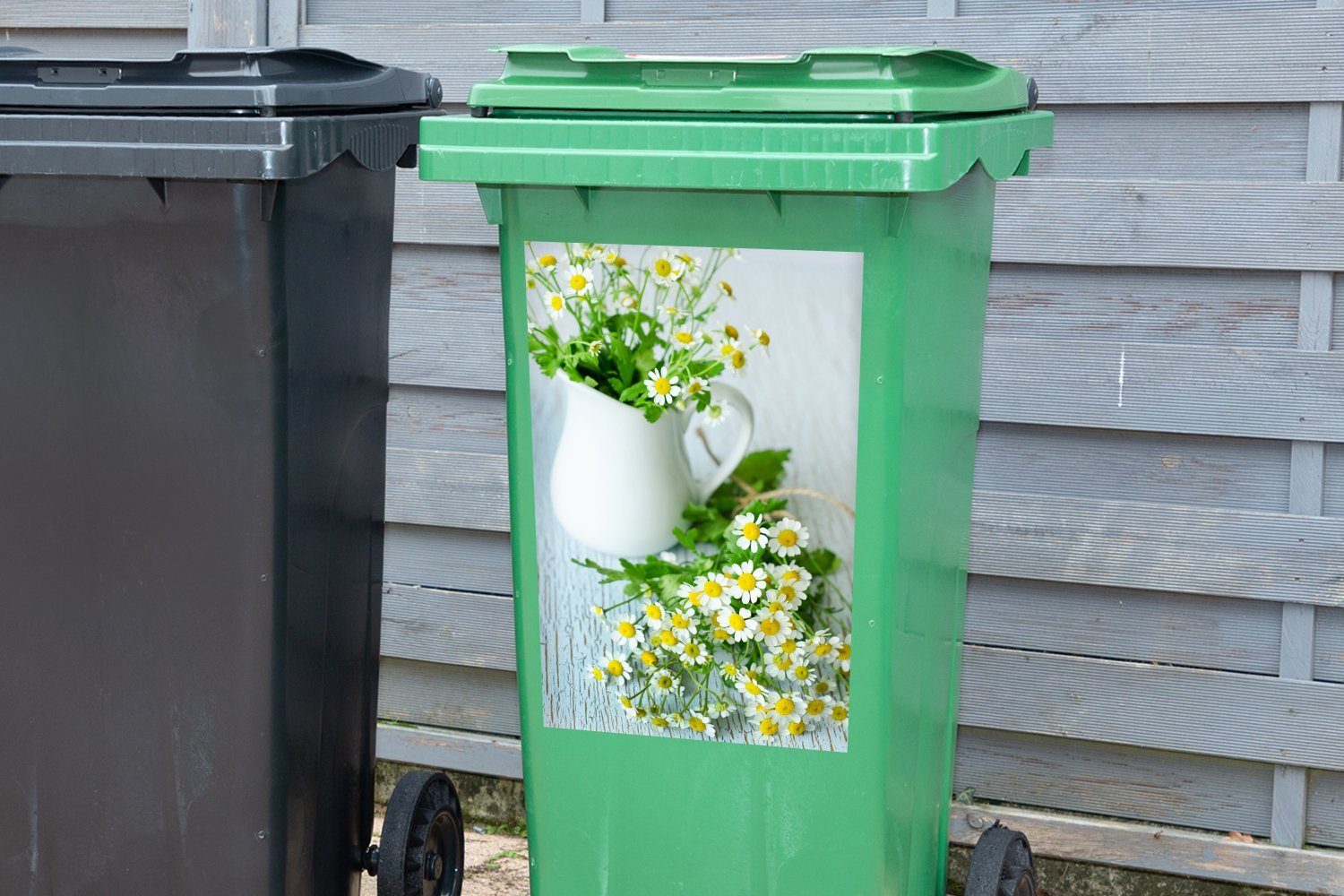 Kamillenblüten Mülleimer-aufkleber, Mülltonne, Abfalbehälter Container, MuchoWow Krug Wandsticker im (1 St), Sticker,