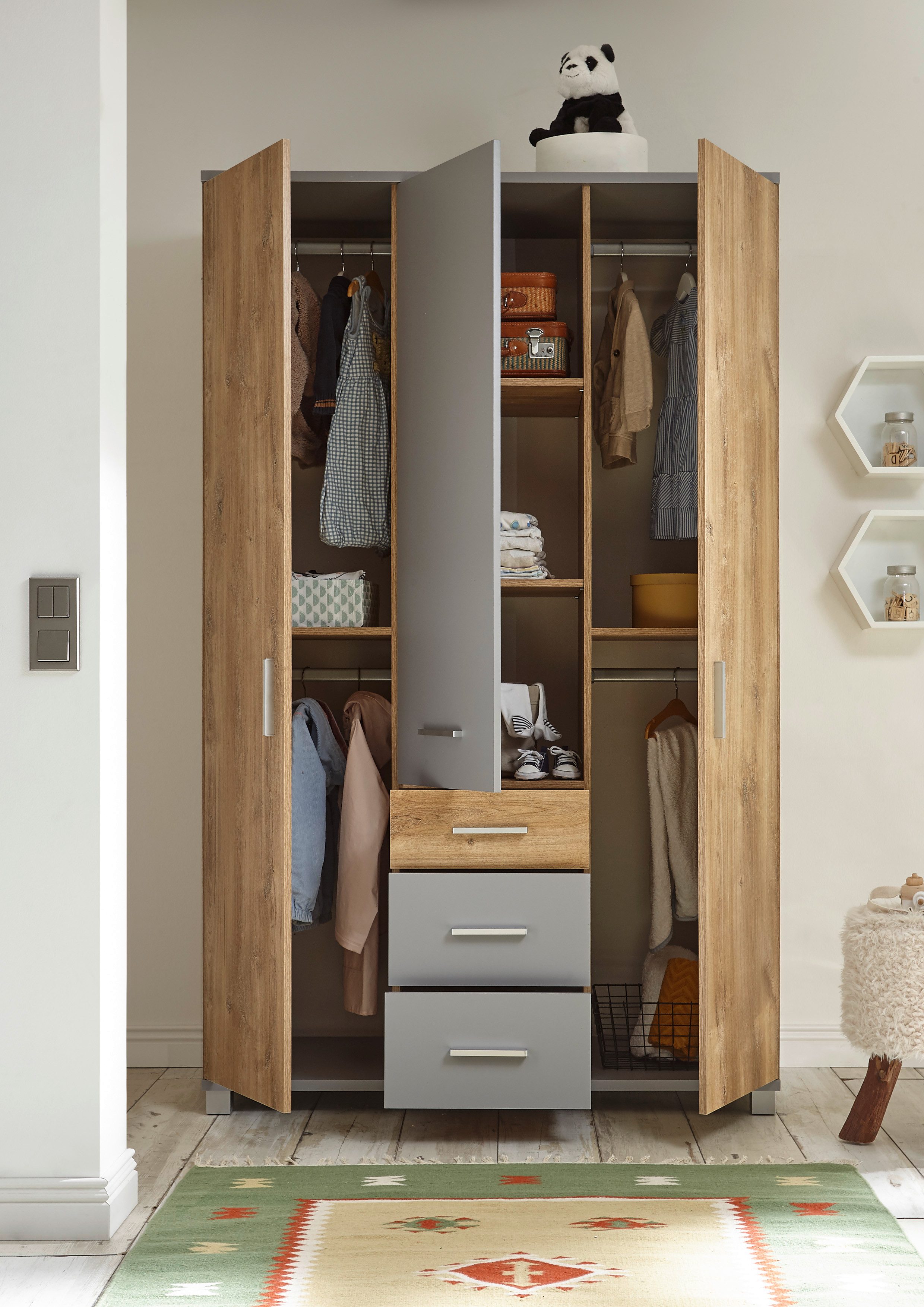 möbel-direkt.de Larissa Baby Room Complete Set (Complete Set, 4-piece: Wardrobe, Bed, Changing Table, Shelf), high-quality and functional