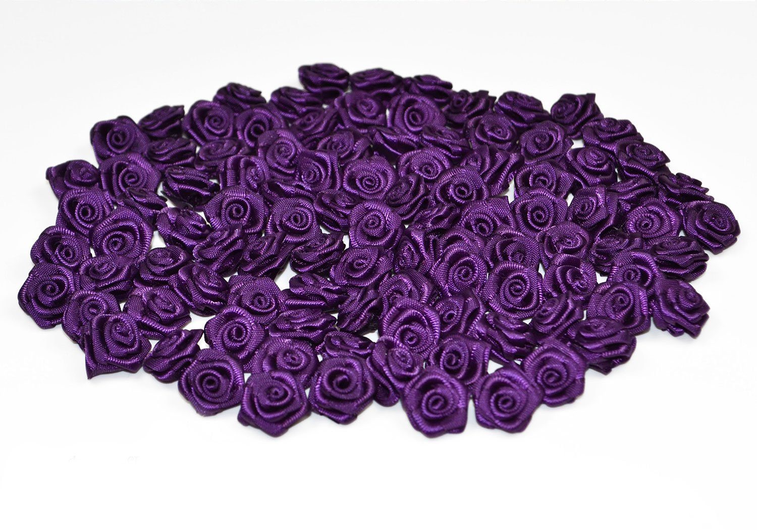 Creativery Streudeko, Satinrosen 15mm zum Basteln & Aufnähen 100 Stück