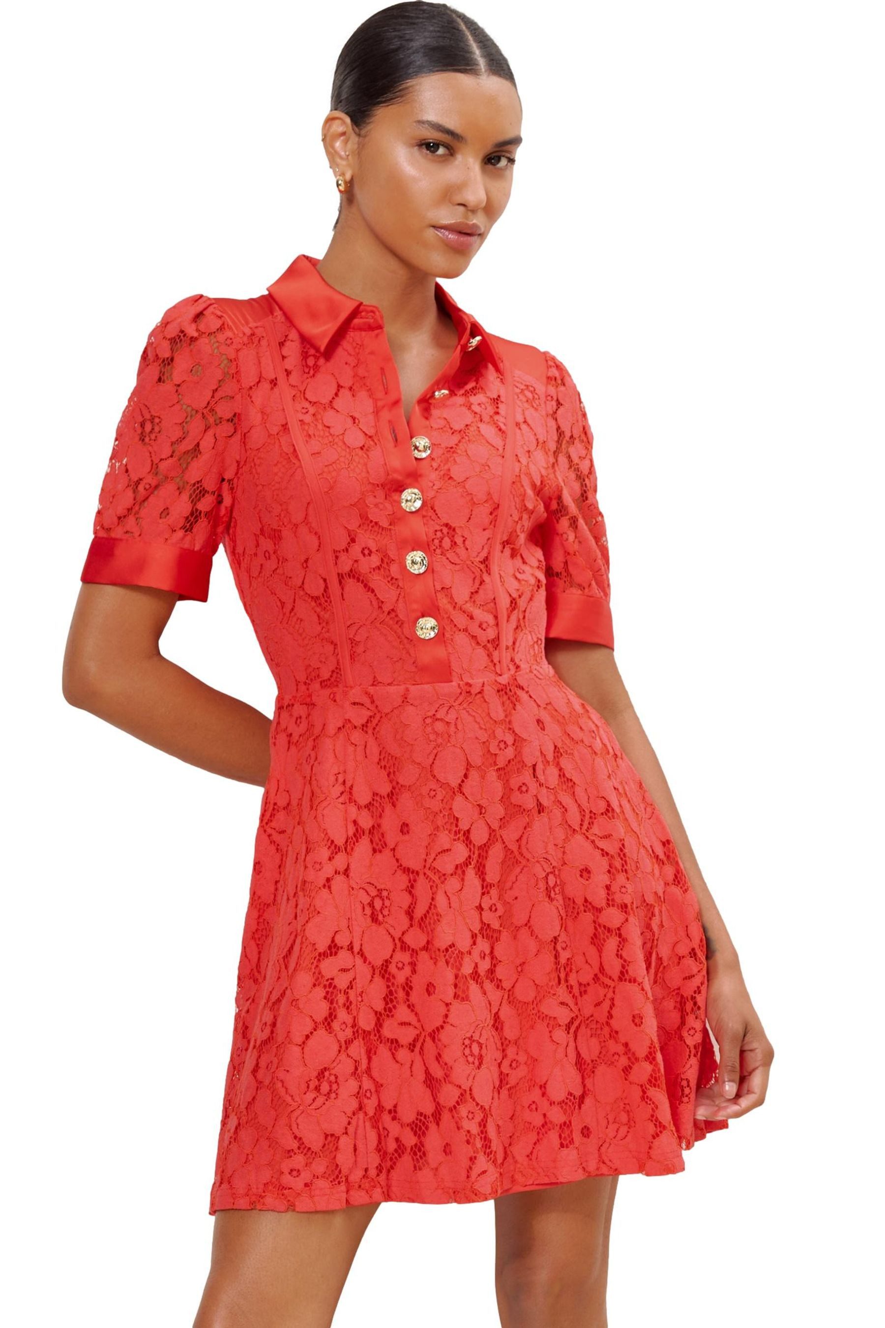LIPSY Satinkleid Lipsy geknöpftes, kurzärmeliges Minikleid (1-tlg)