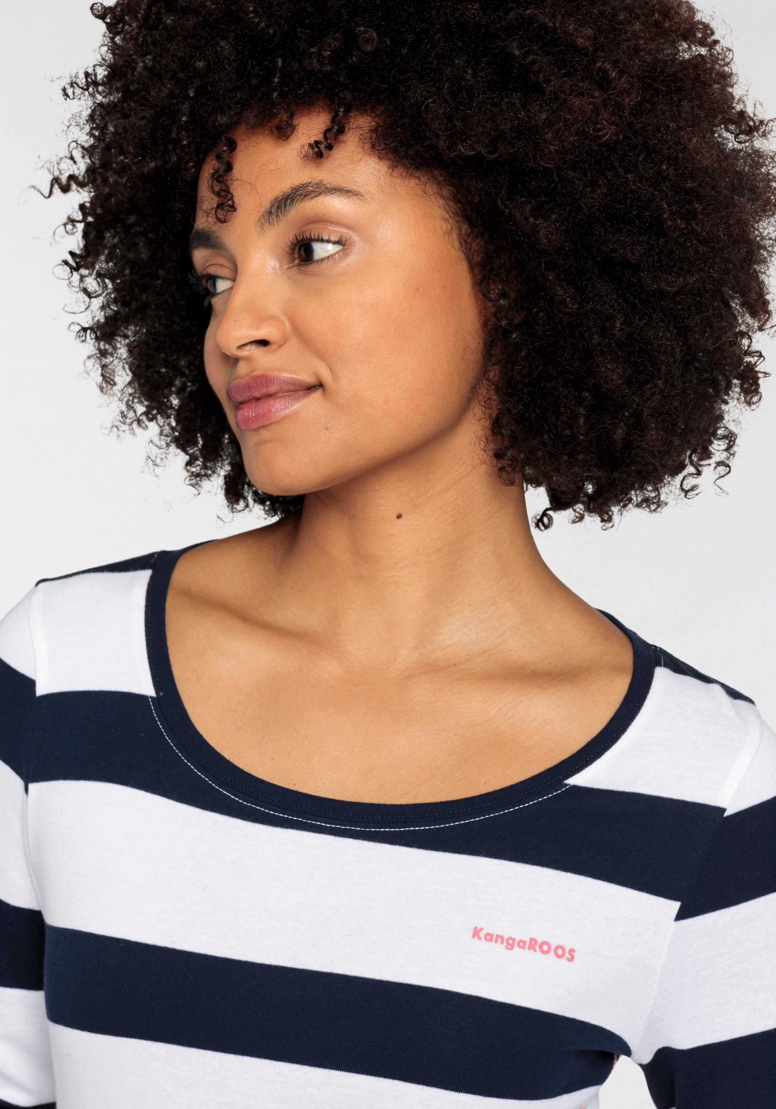 KangaROOS Langarmshirt Langarm, sehr figurbetonte Passform, aus 100% Baumwolle