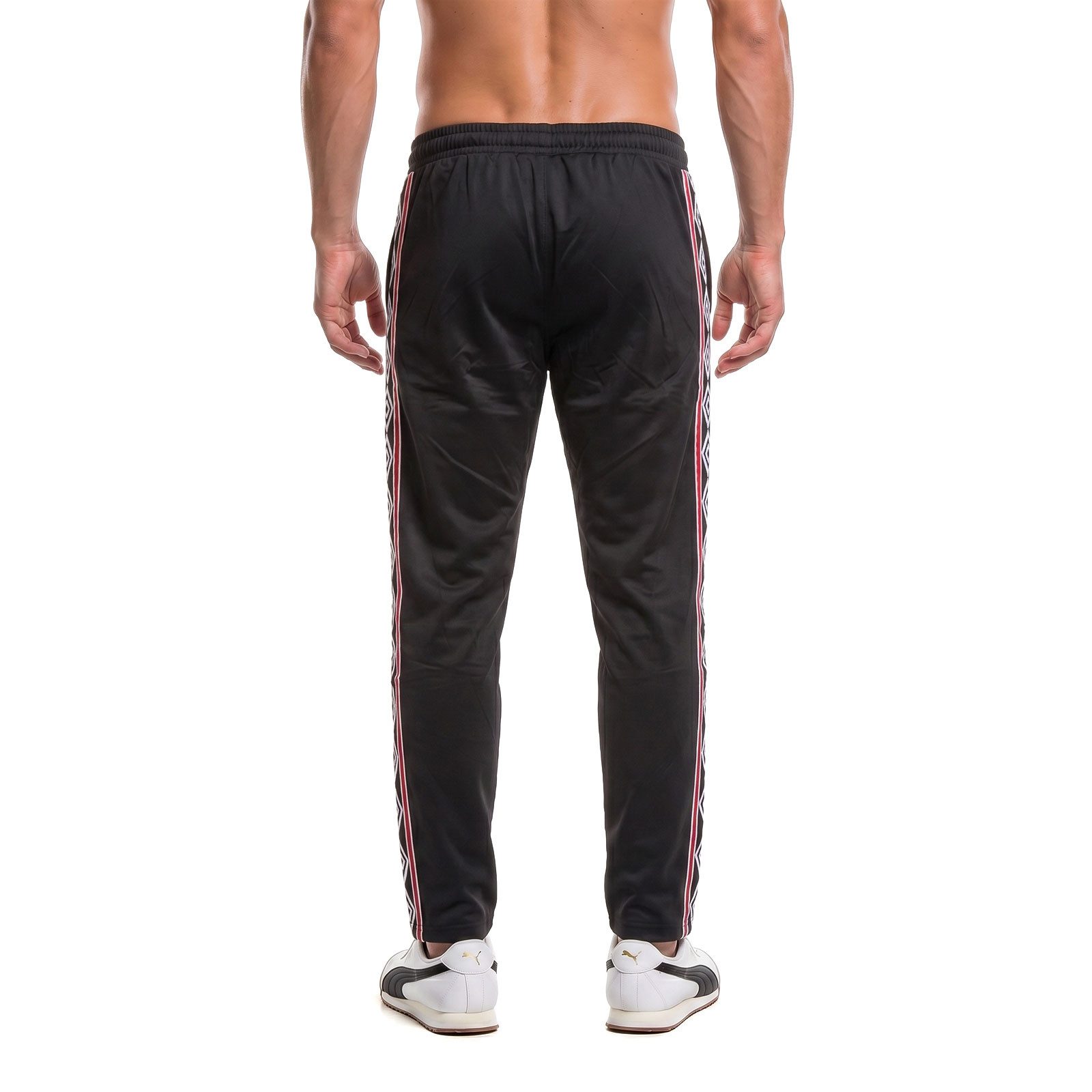 Umbro Jogginghose Hose Umbro Taped Markante Seitenstreifen mit Logo-Print