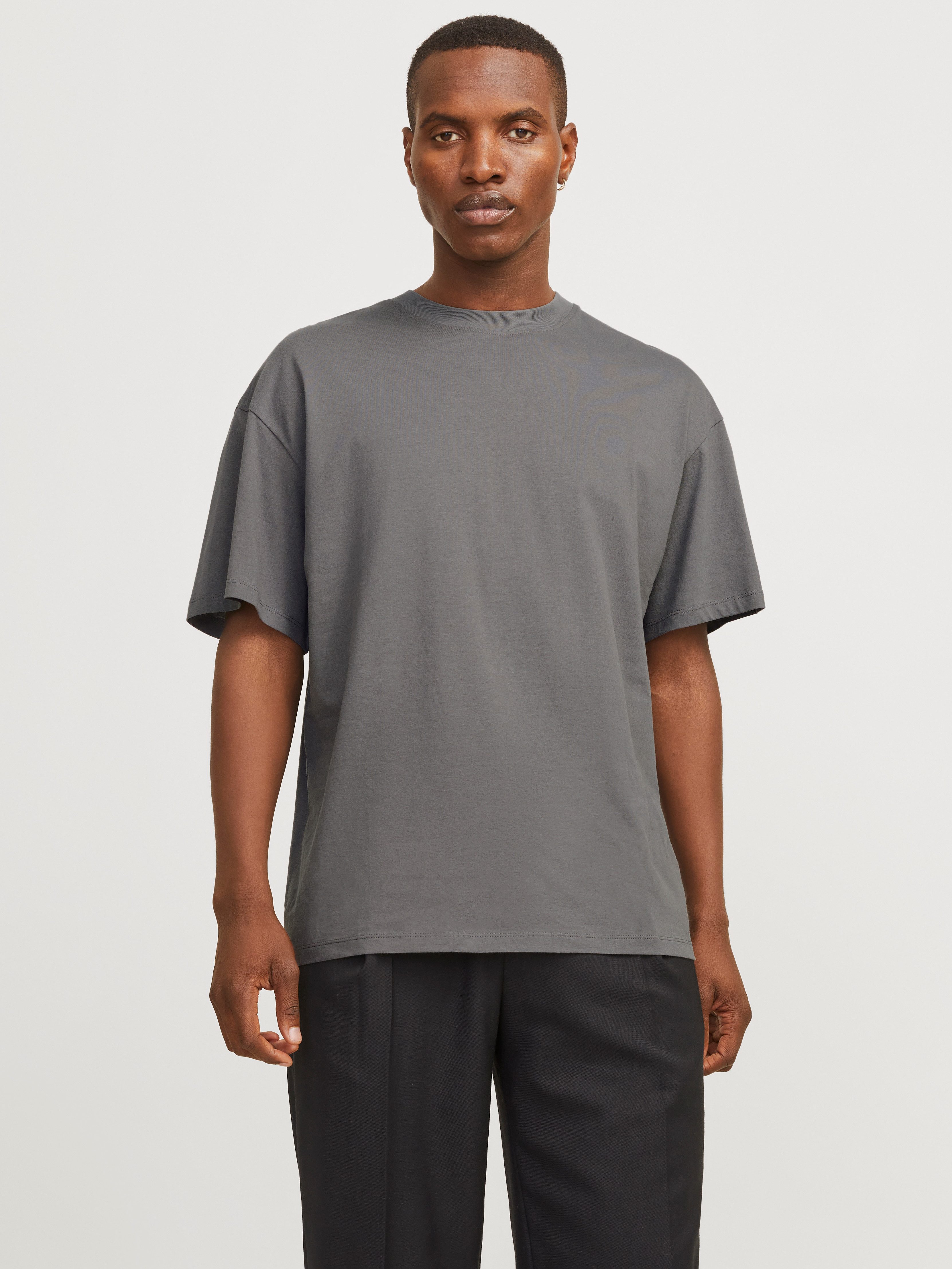 Jack & Jones Oversize-Shirt JJEBRADLEY TEE SS O-NECK NOOS mit Rundhalsausschnitt