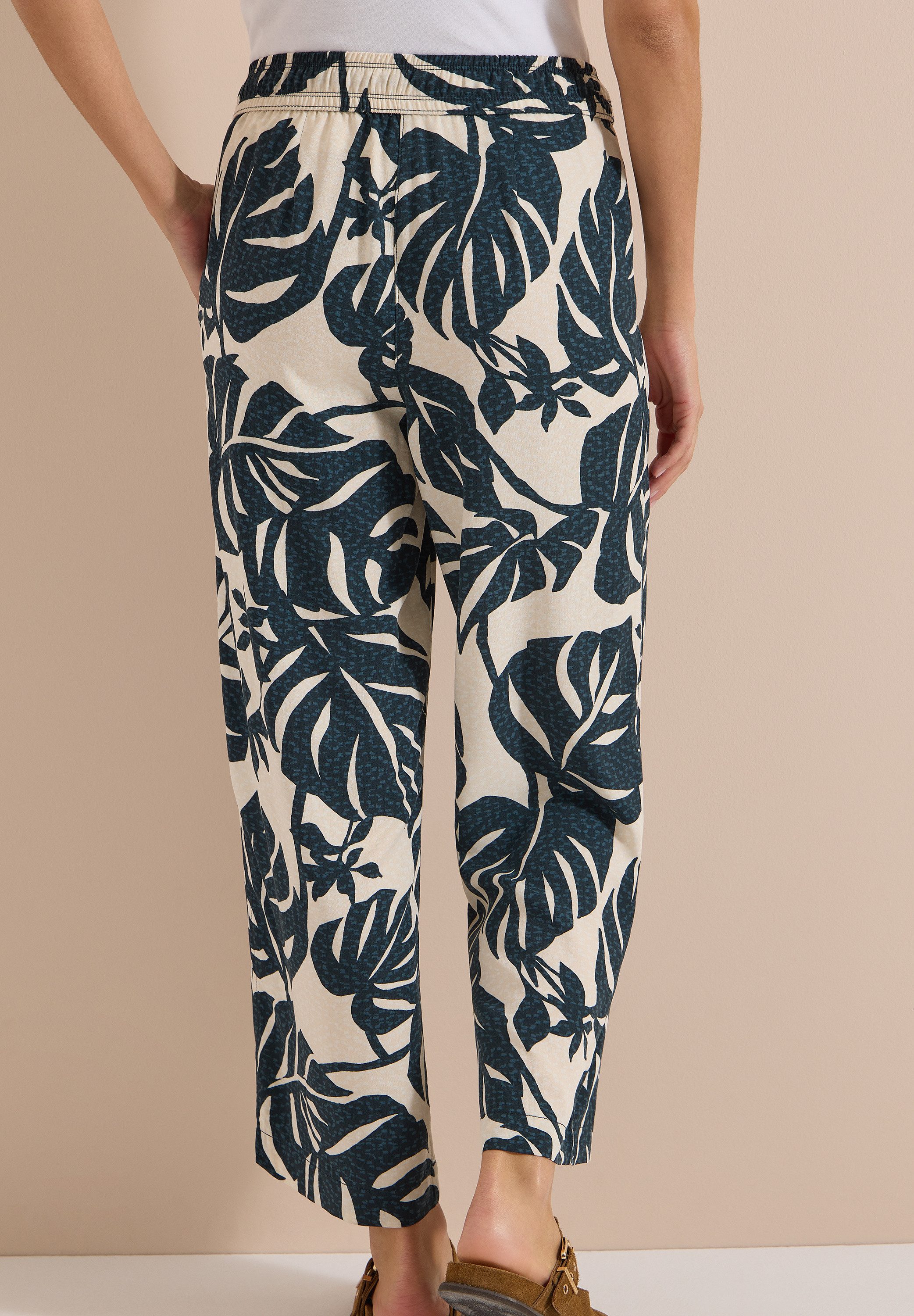 CECIL Stoffhose Style Neele Sommerhose im Loose Fit und mit floralem Muster