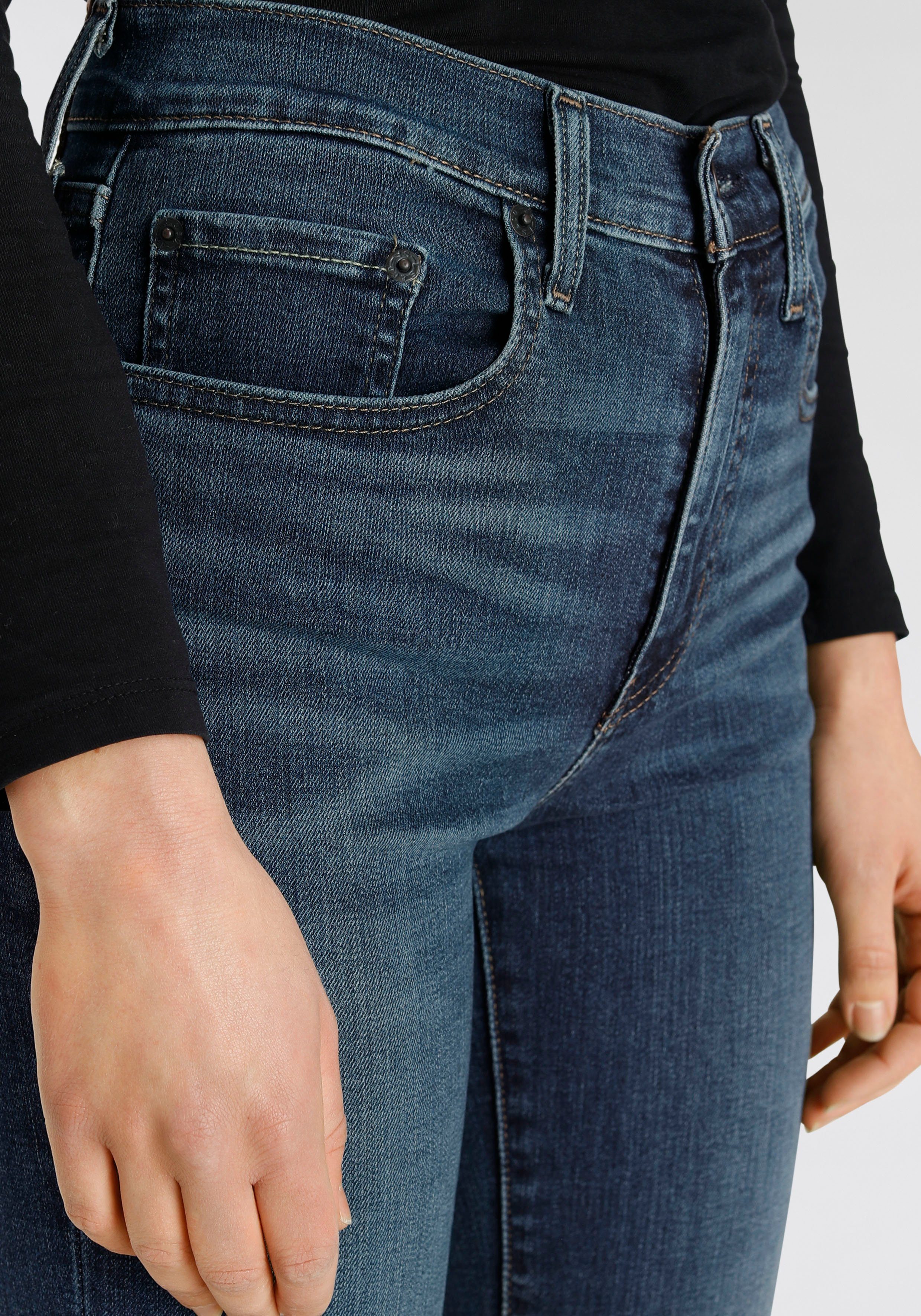 Levi's® Straight-Jeans 724 HIGH RISE STRAIGHT