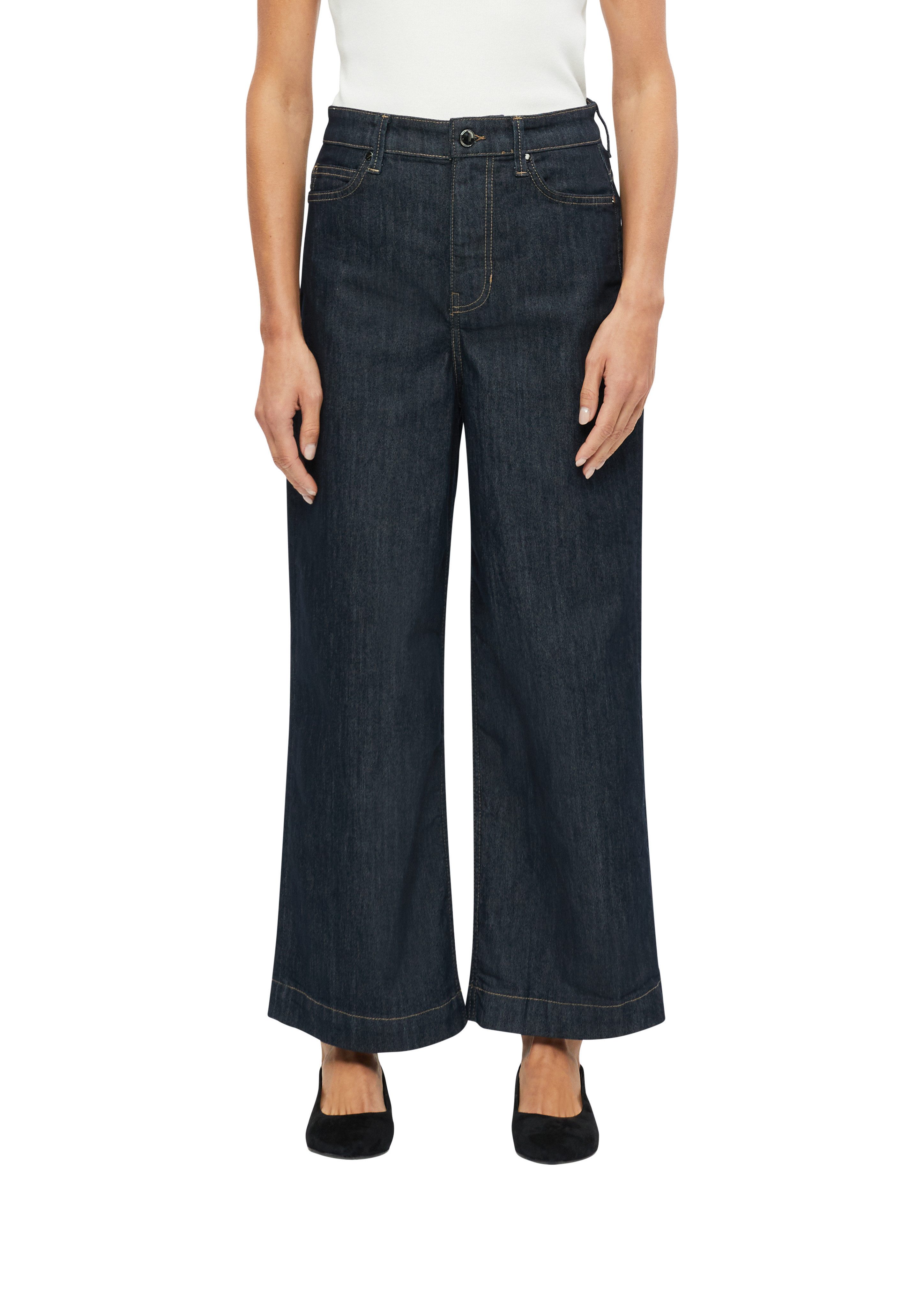 s.Oliver BLACK LABEL Weite Jeans Style Suri mit Stretch