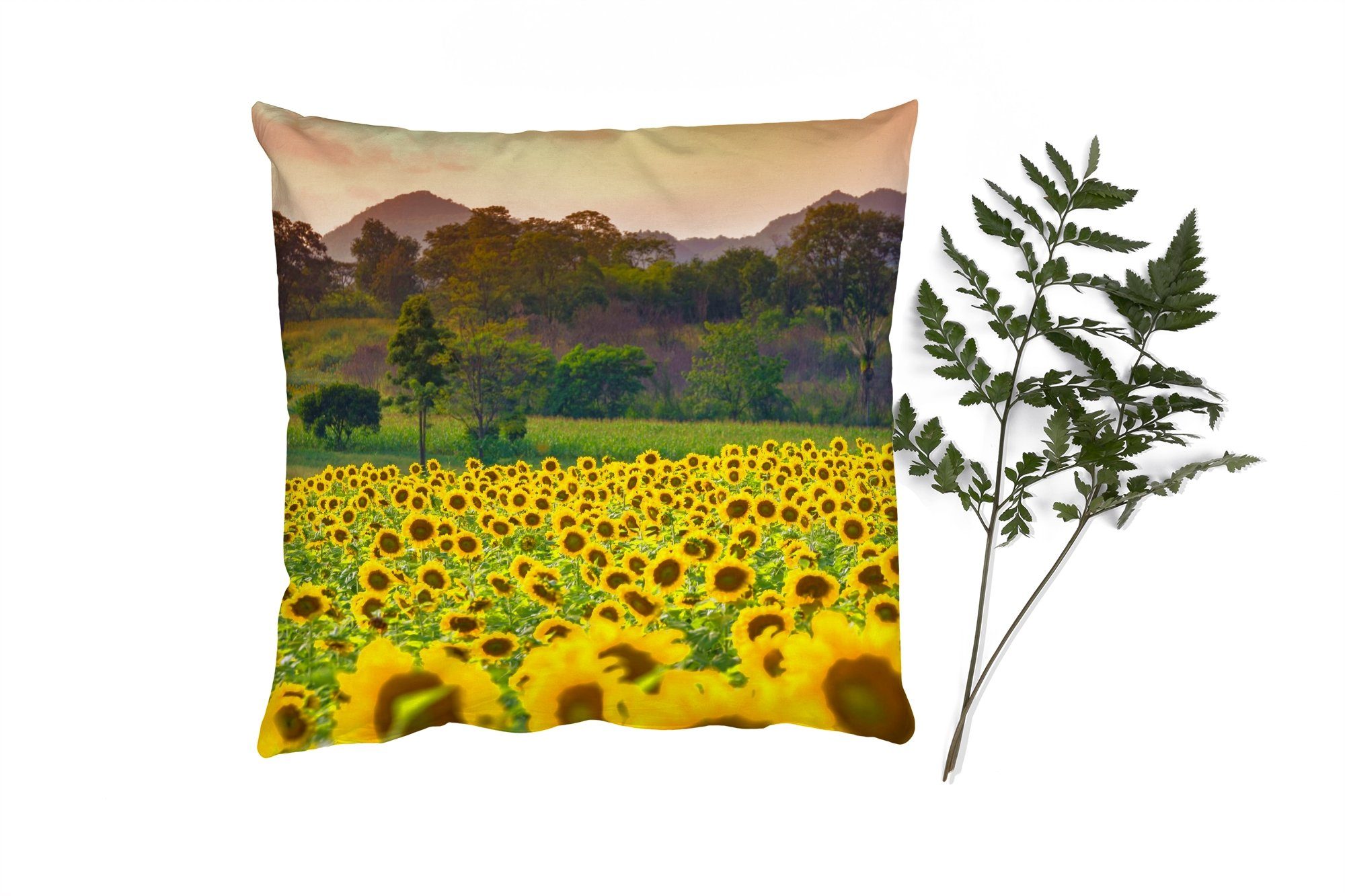 MuchoWow Dekokissen Sonnenblume - Natur - Berg, Zierkissen mit Füllung für Wohzimmer, Schlafzimmer, Deko, Sofakissen