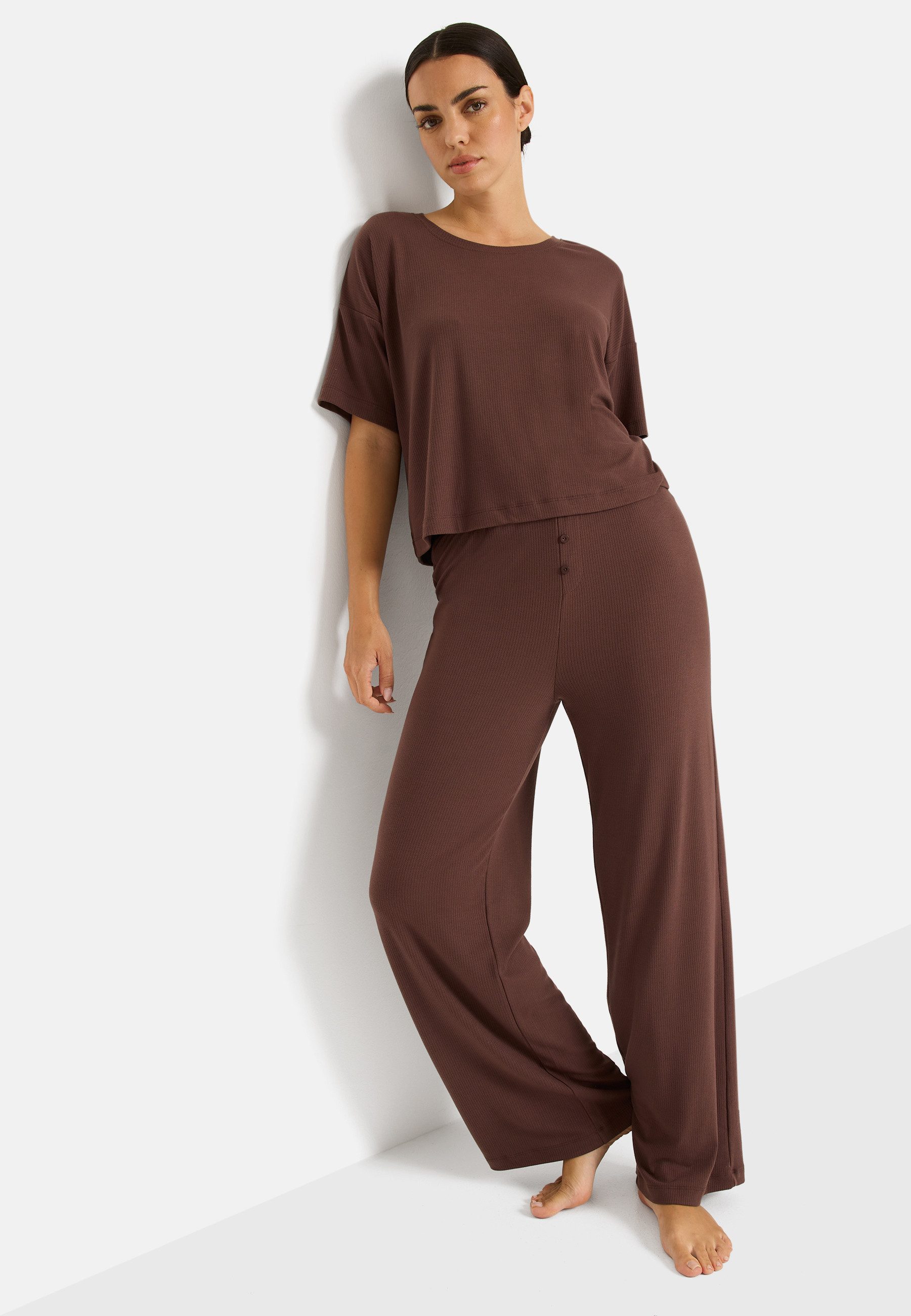 LSCN by LASCANA Pyjama (Set, 2 tlg) mit kleiner Zierknopfleiste an der Hose