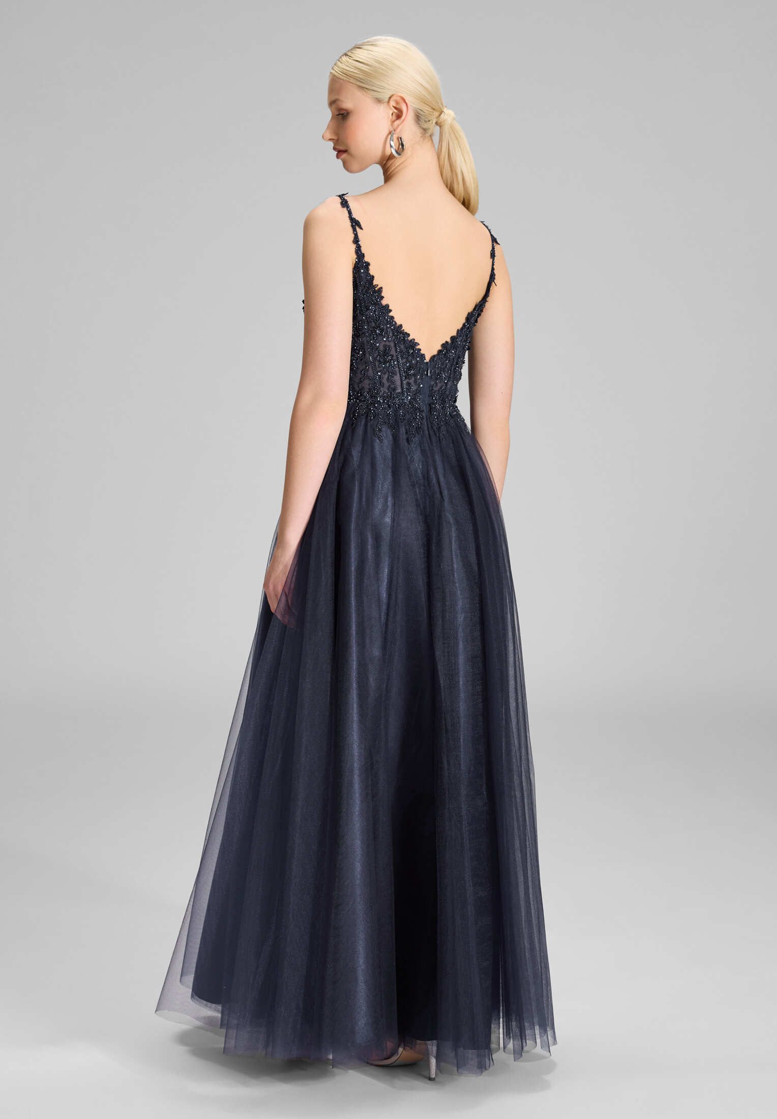 Hey Kyla Abendkleid - Ausgestelltes Tüllkleid mit Stickerei Taillierter Sch günstig online kaufen