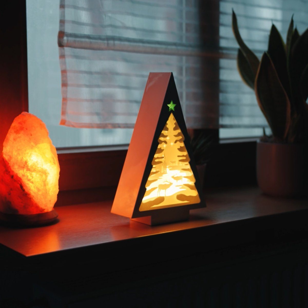 Frosty Papercut LED - TREE Warmweiß, fest LED 17x6x26cm, 3D Lichtbox Nachtlicht, Wohnaccessoire, kabellose Landscape, integriert, CiM Shadowbox, Dekoration