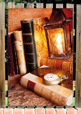 Wallario Sichtschutzzaunmatten Antike Laterne mit Kerze alten Büchern und Taschenuhr