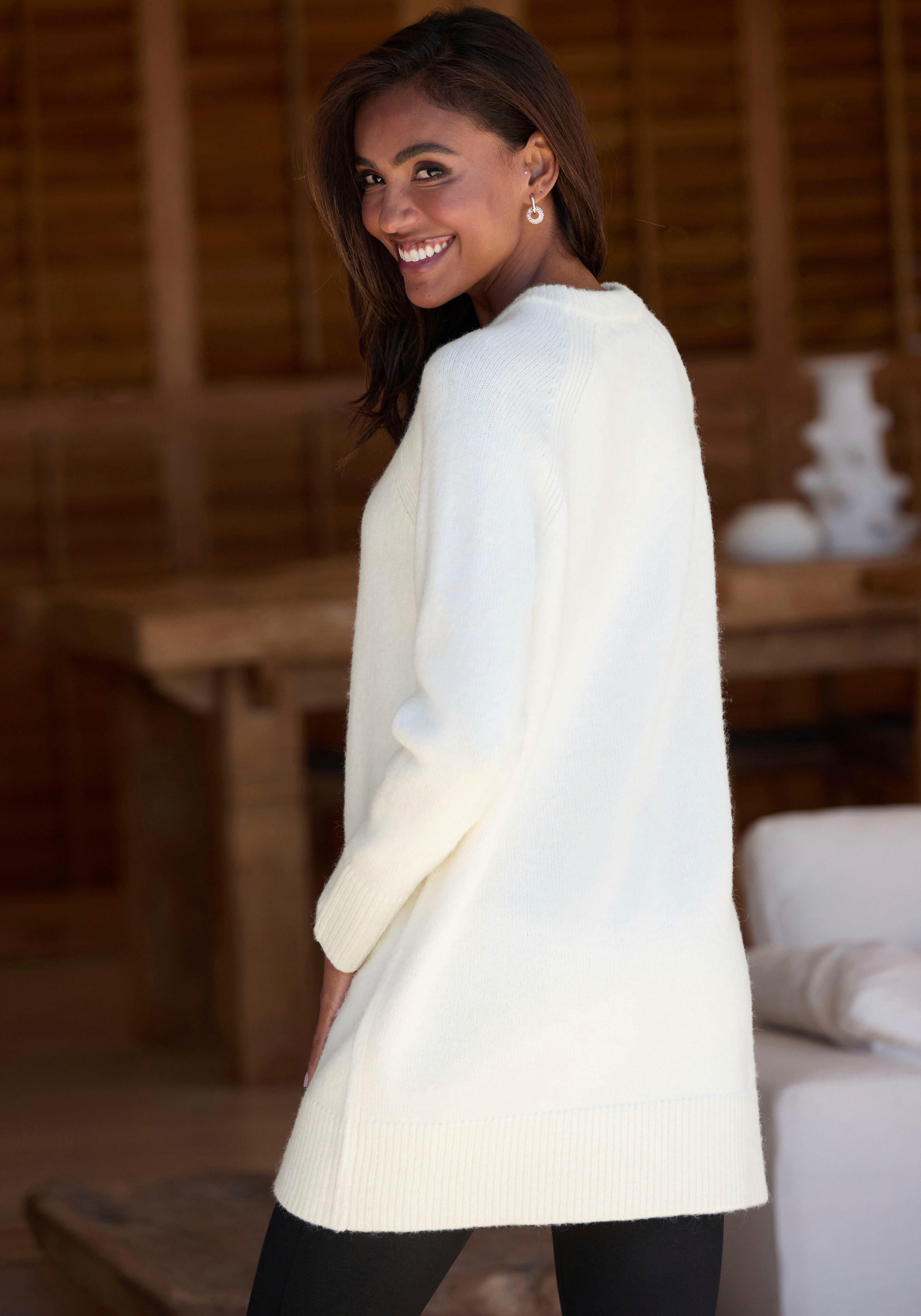 LASCANA Longpullover in lässiger Form aus supersofter Qualität, Kuschelpulli, Pulloverkleid