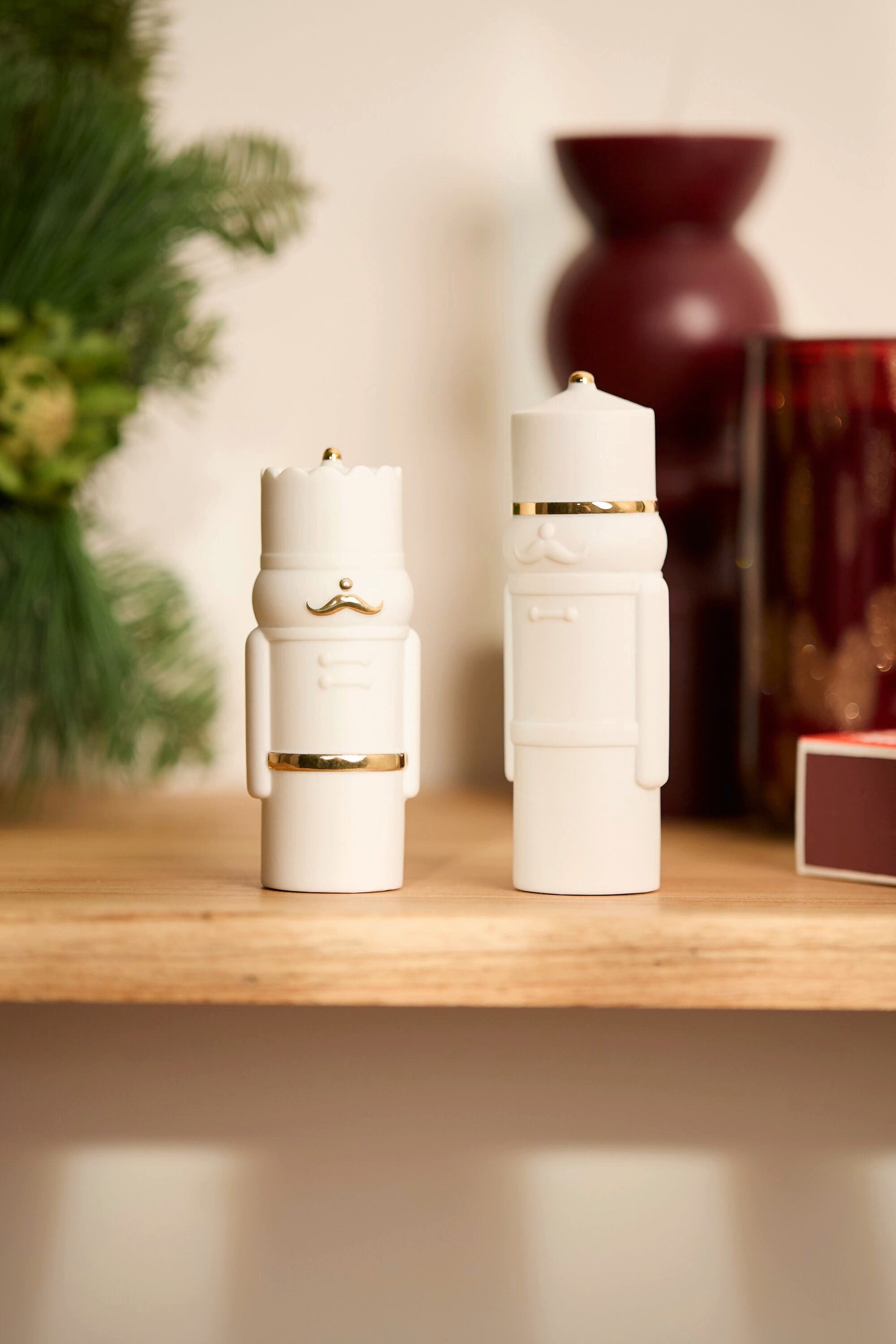 Räder Design Tasse Nussknacker Figuren Set von räder design – 2 dekorative Weihnachtsfigu