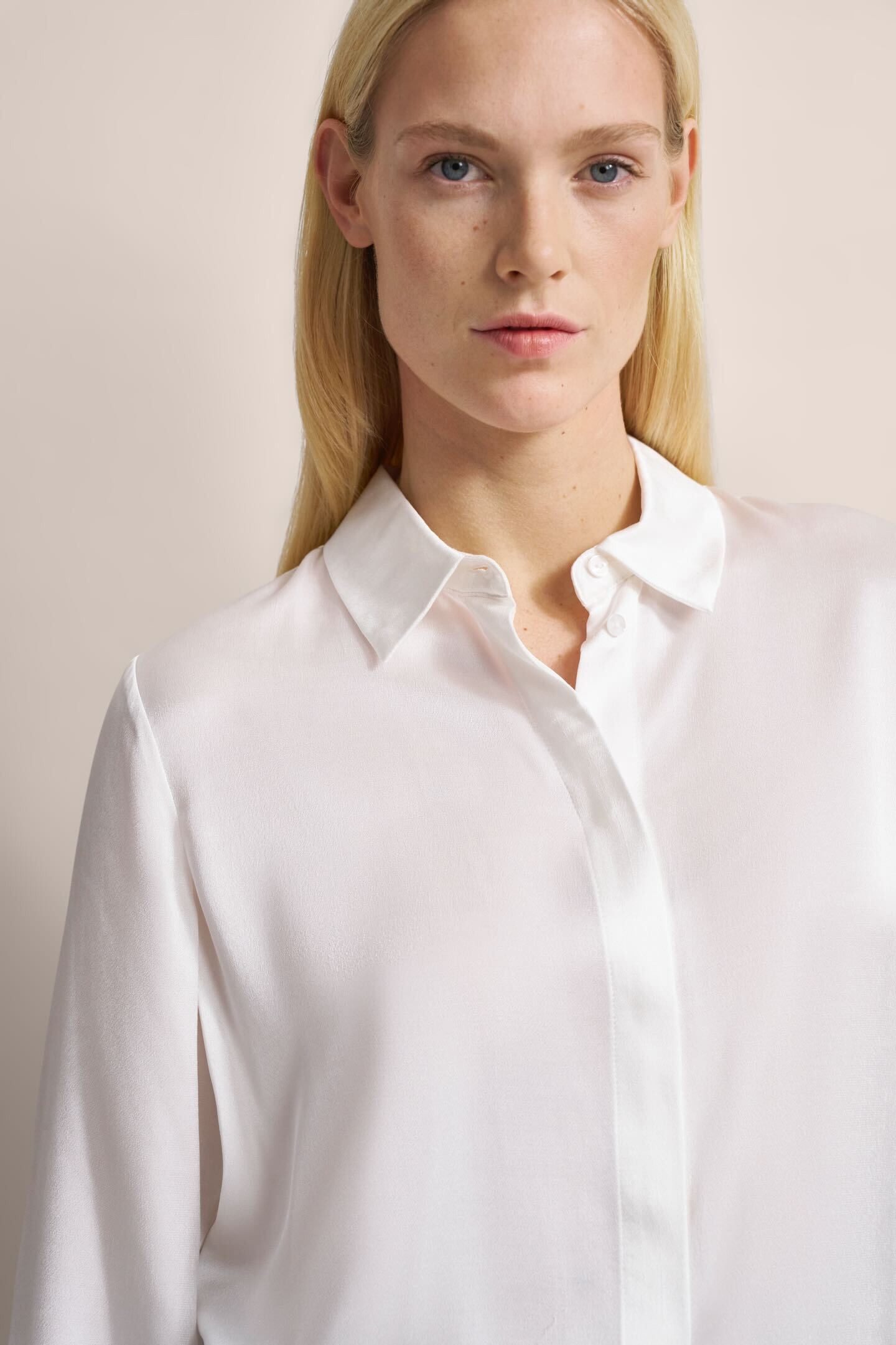 bugatti Langarmbluse mit abgerundetem Saum