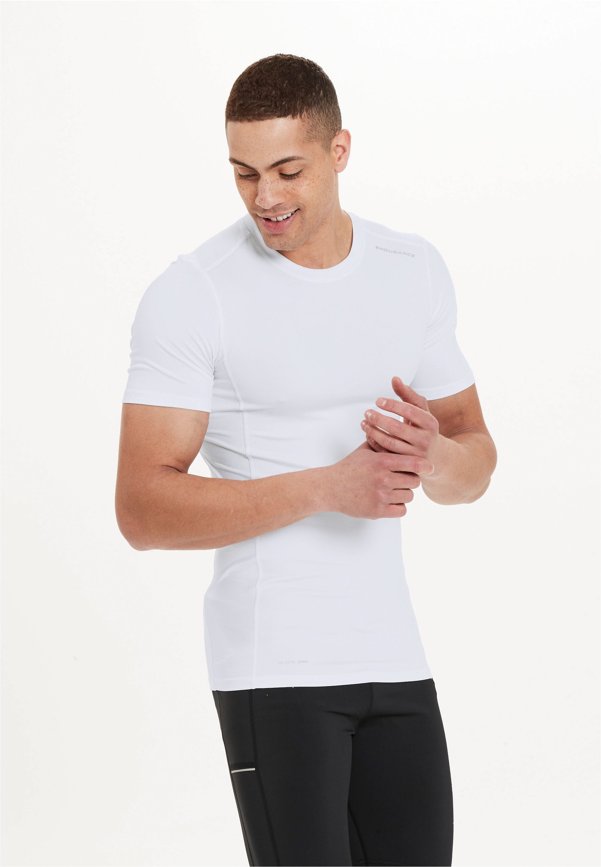 ENDURANCE Funktionsshirt Power V2 mit atmungsaktiver, schnell trocknender Funktion