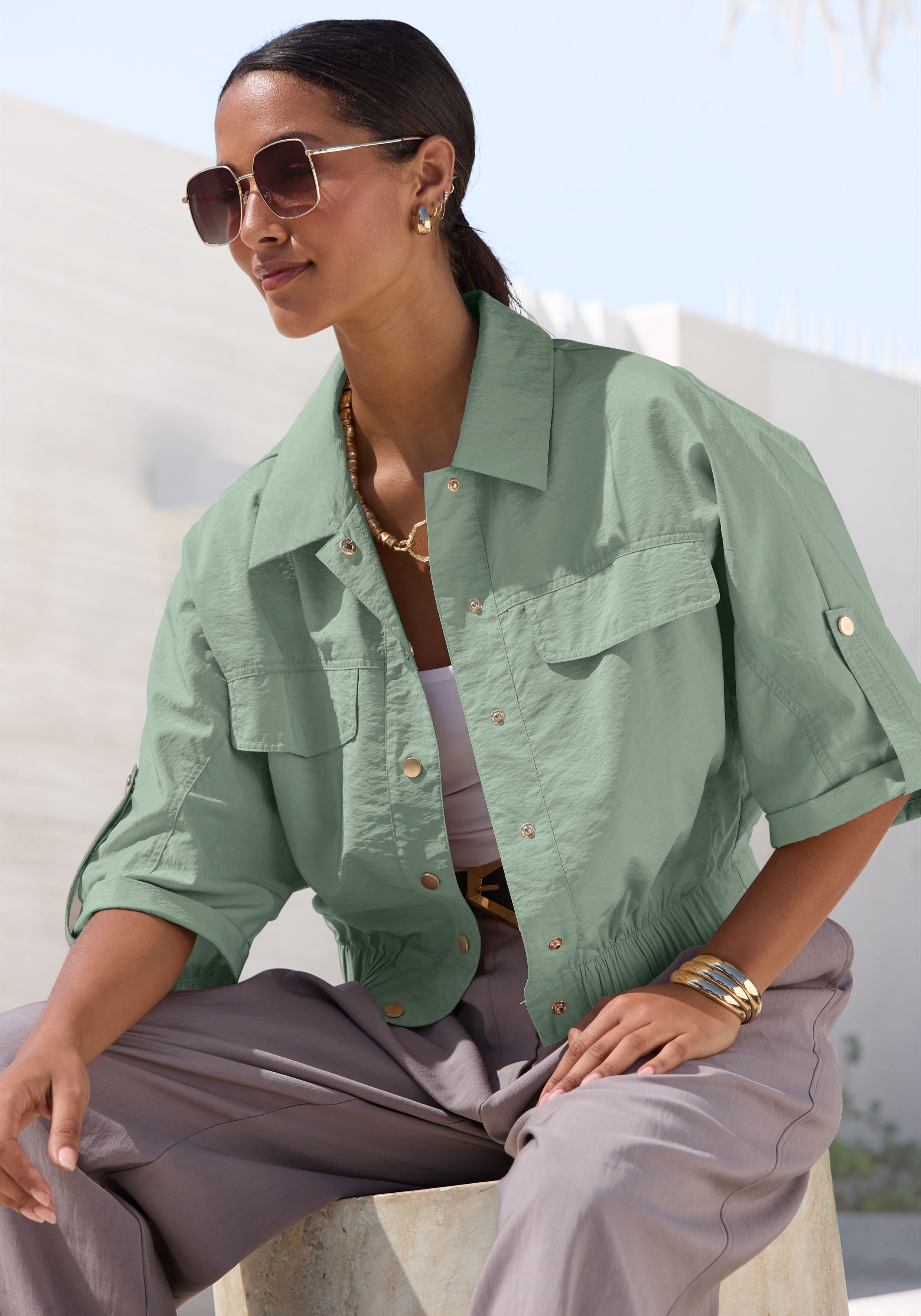 LASCANA Blouson aus leichter Webware mit 3/4-Ärmeln Sommerjacke, leichte Übergangsjacke, Safarijacke, kurze Blousonjacke