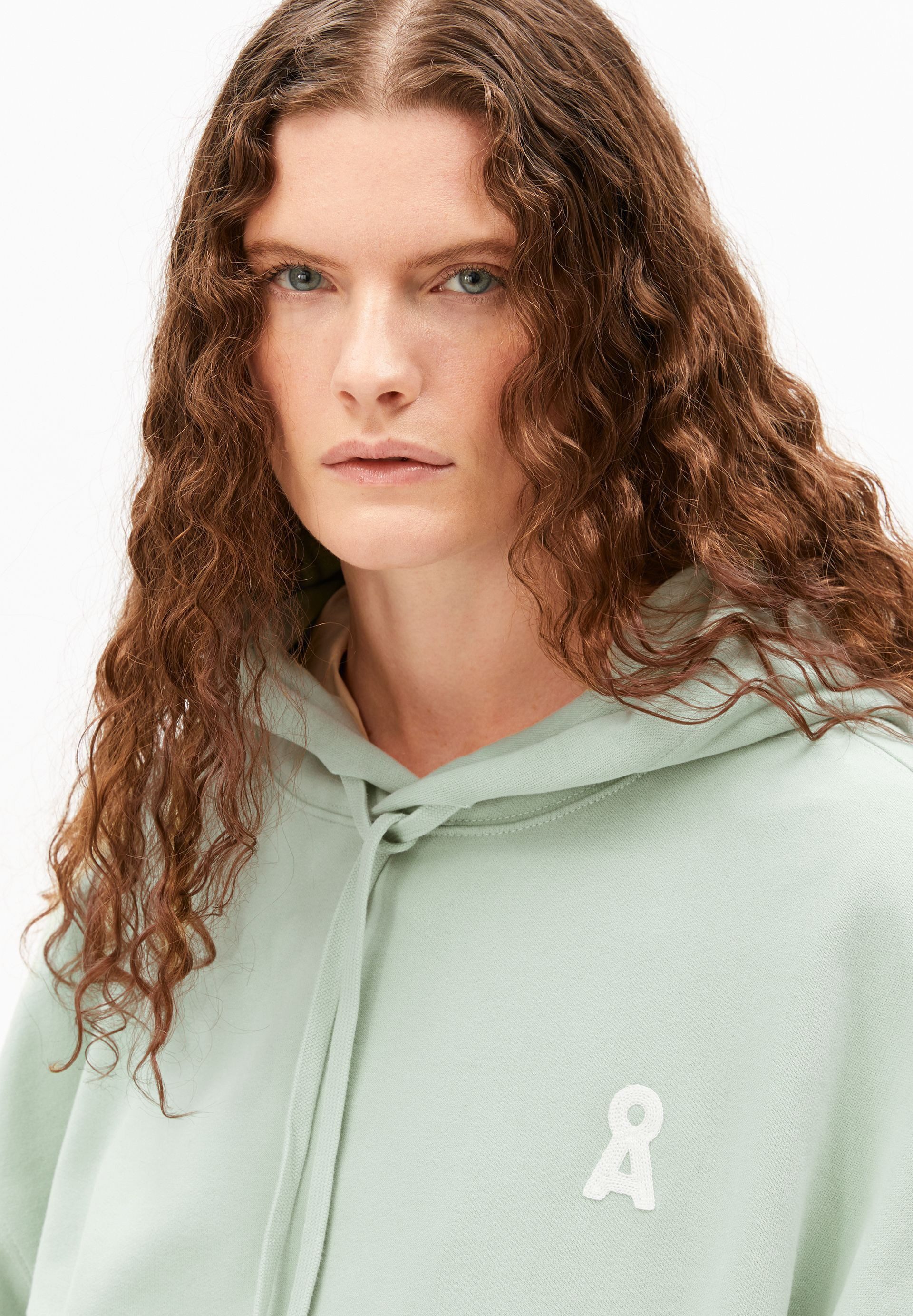 Armedangels Hoodie ICONIC Å FRANCISARAA Sweathoodie aus Bio-Baumwolle (1-tlg., Oversized Fit) Kängurutasche