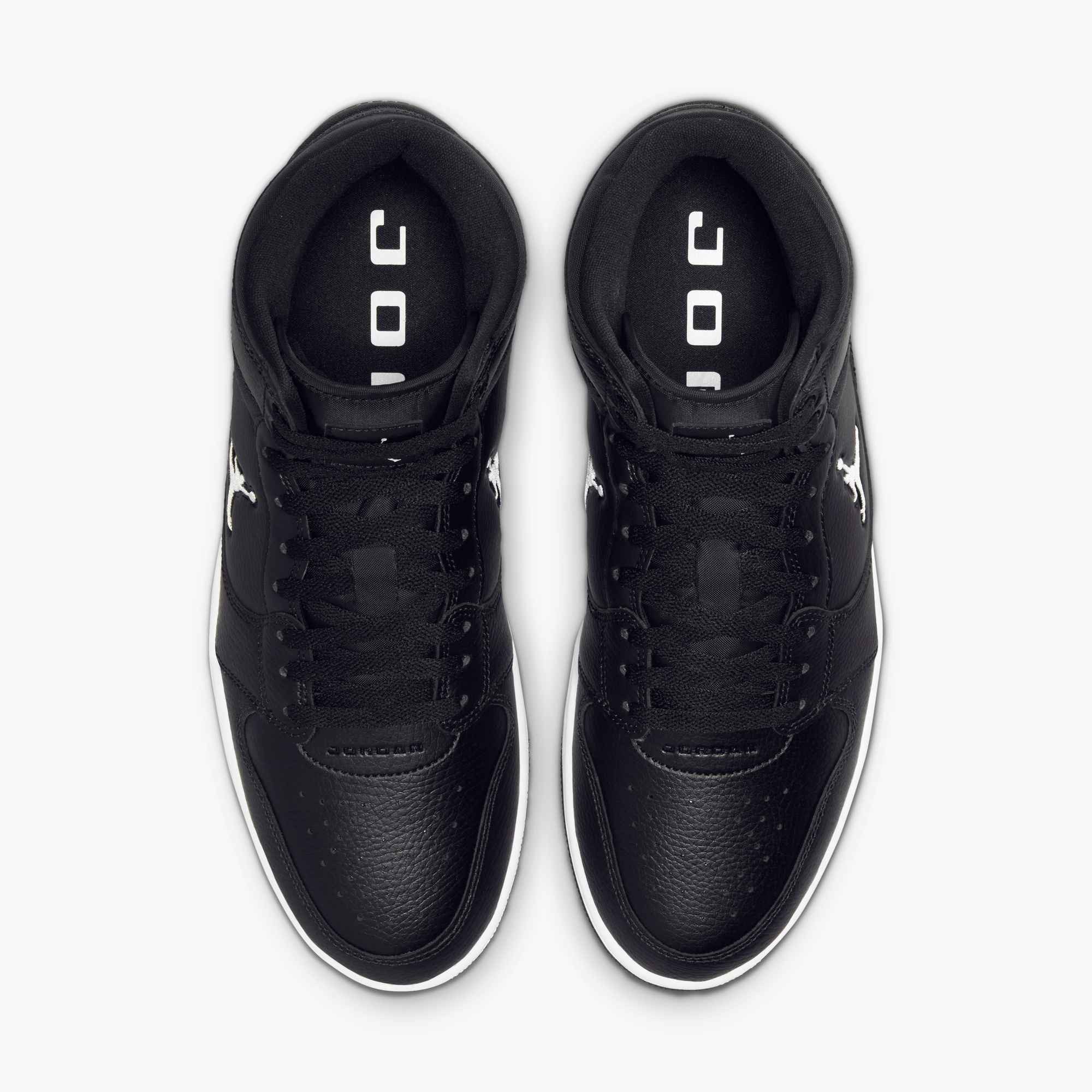 Jordan Jordan Court Connect Mid Sneaker inspiriert vom Look des Air Jordan 1