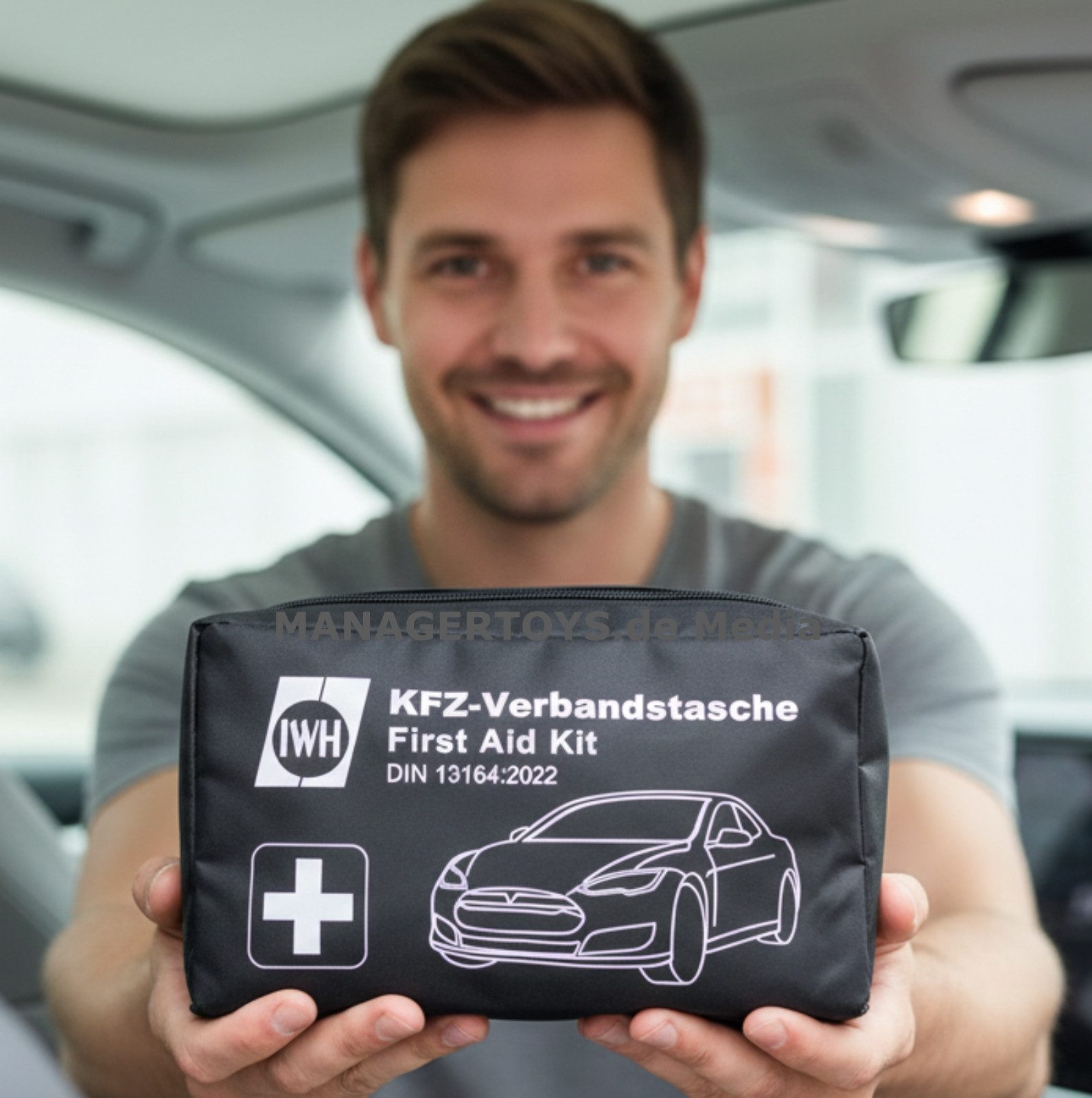 IWH KFZ-Verbandtasche Erste Hilfe Verbandszeug aktuelle DIN Norm lange steril